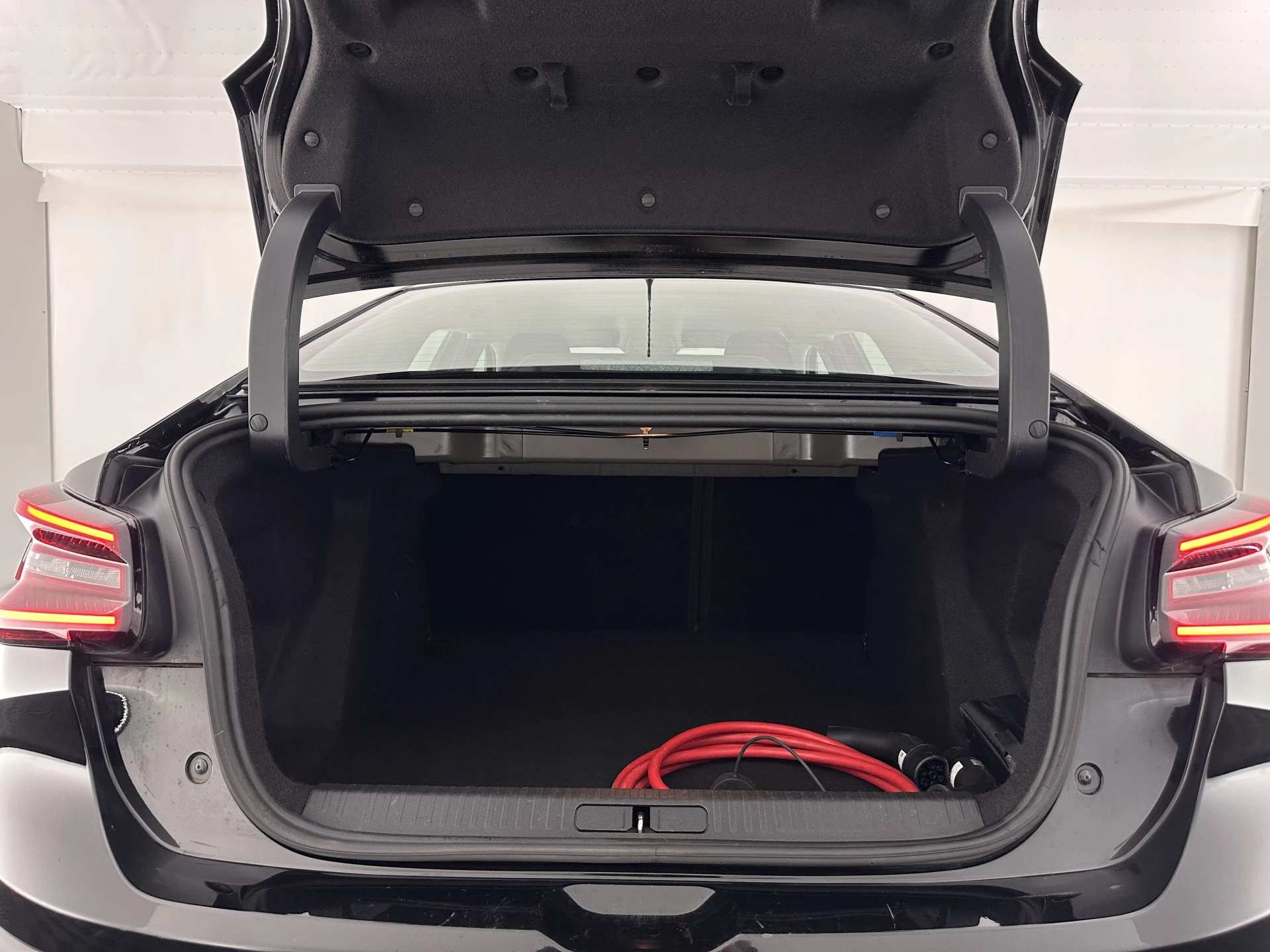 Hoofdafbeelding Citroën ë-C4 X