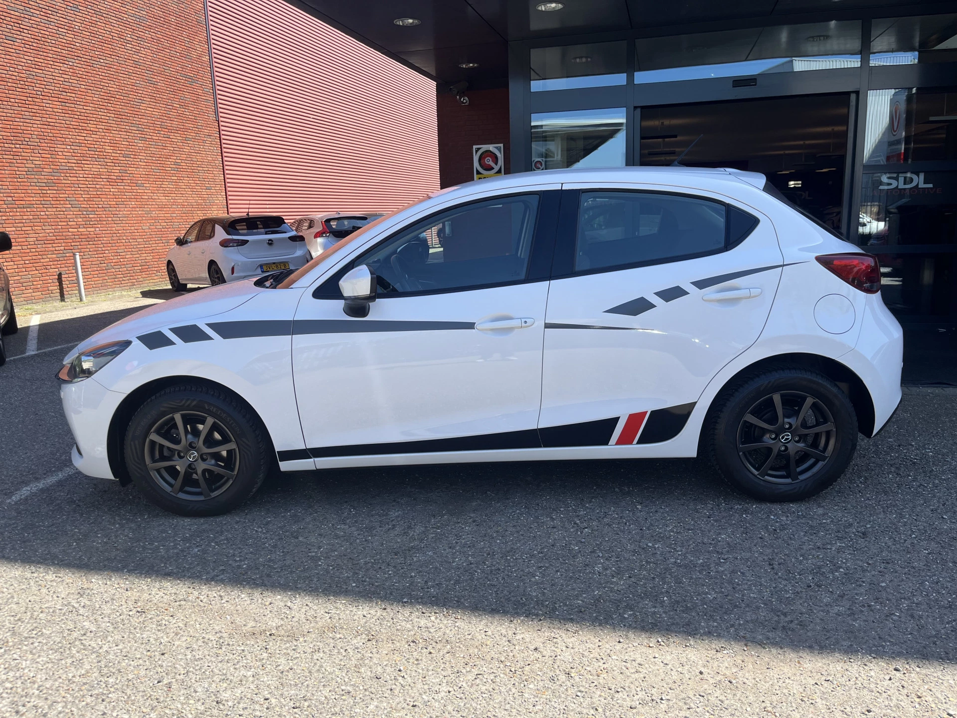 Hoofdafbeelding Mazda 2