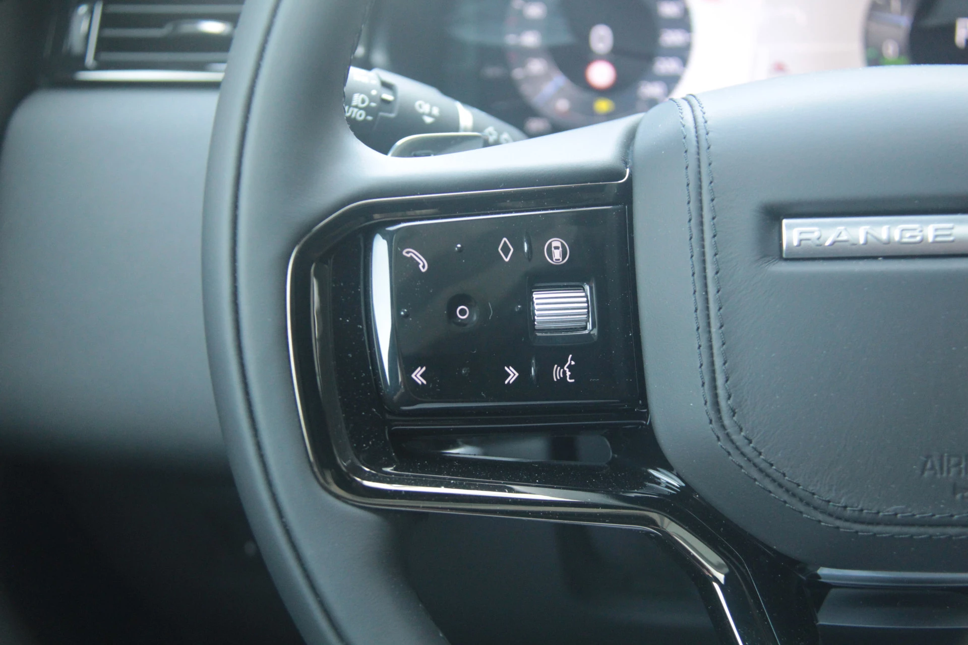 Hoofdafbeelding Land Rover Range Rover Velar