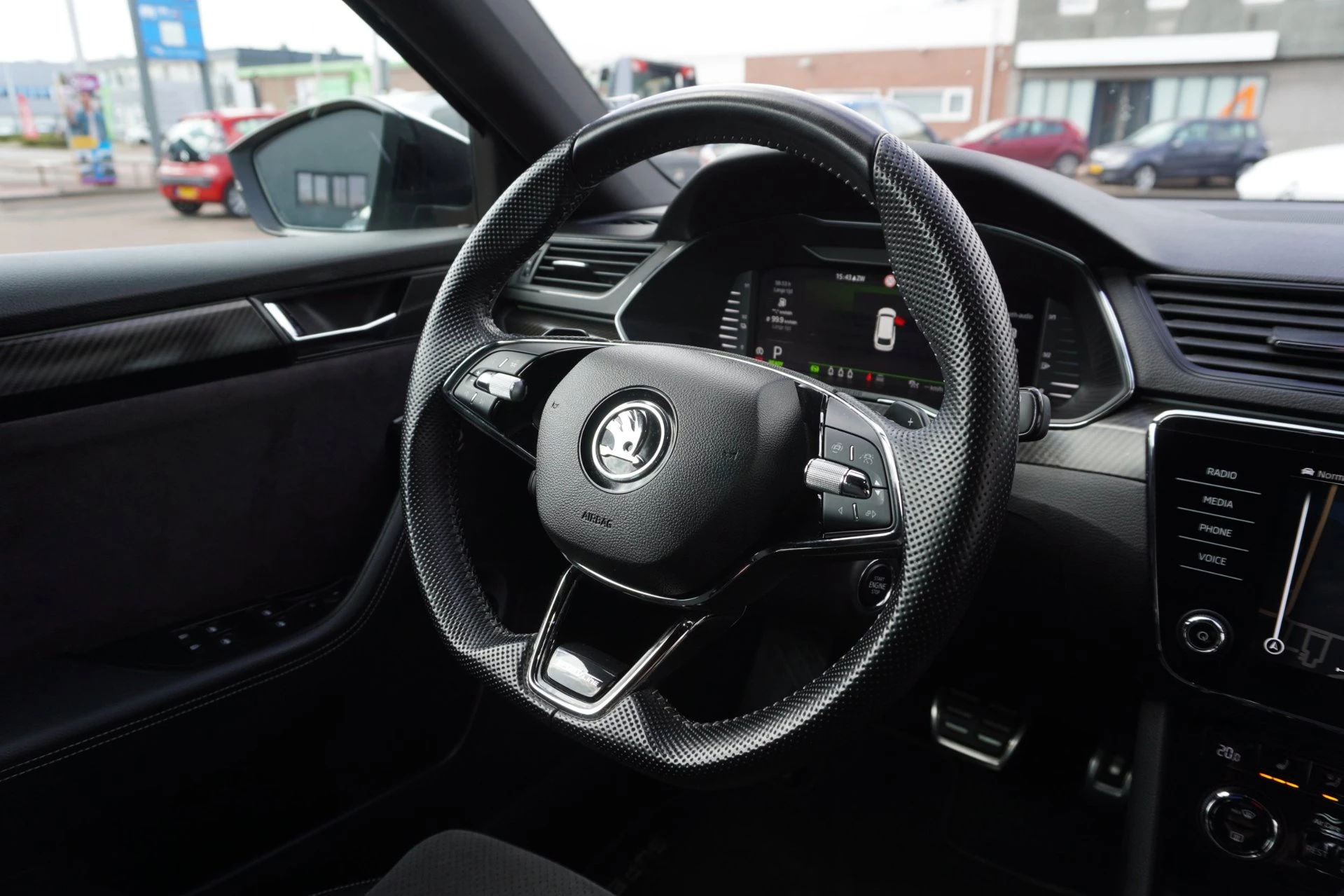 Hoofdafbeelding Škoda Superb