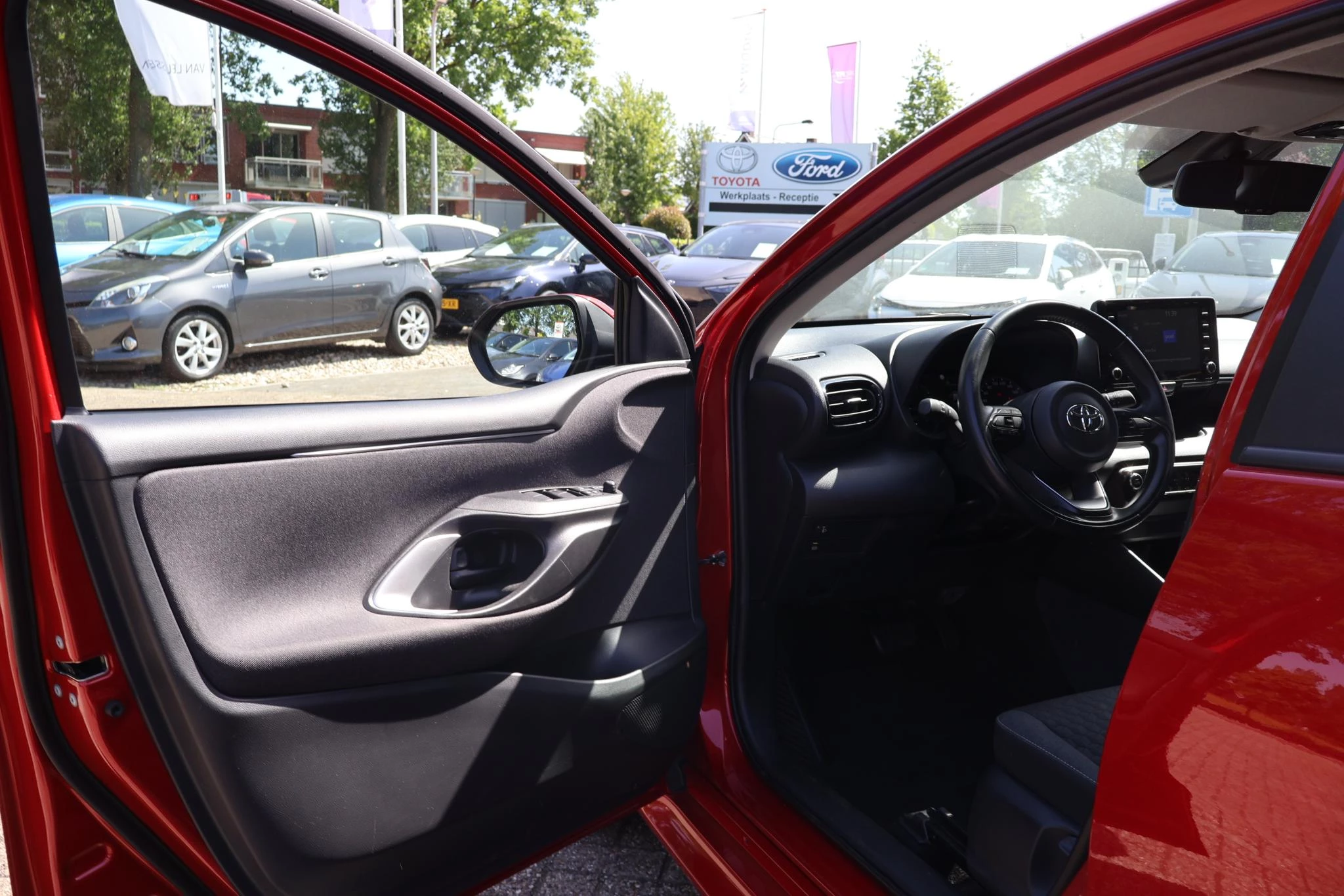 Hoofdafbeelding Toyota Yaris