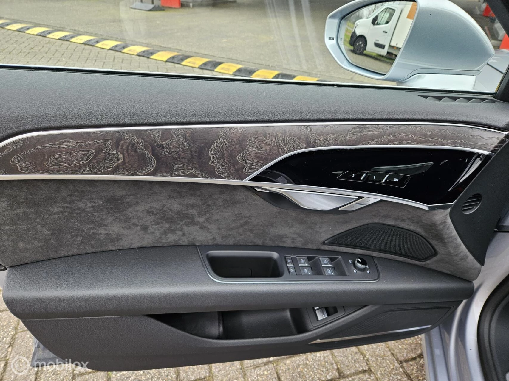 Hoofdafbeelding Audi A8