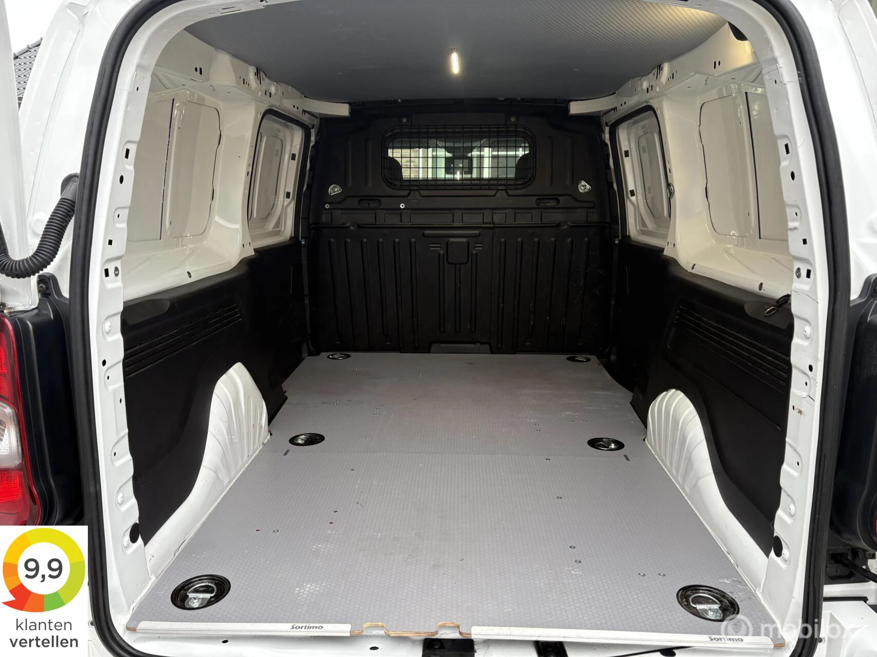 Hoofdafbeelding Peugeot Partner