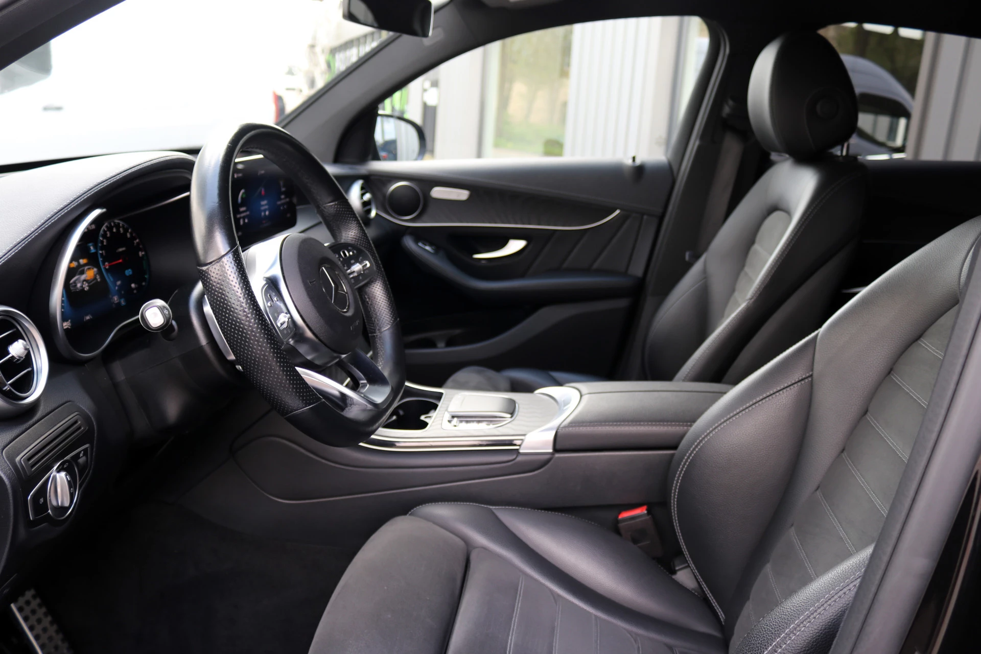 Hoofdafbeelding Mercedes-Benz GLC