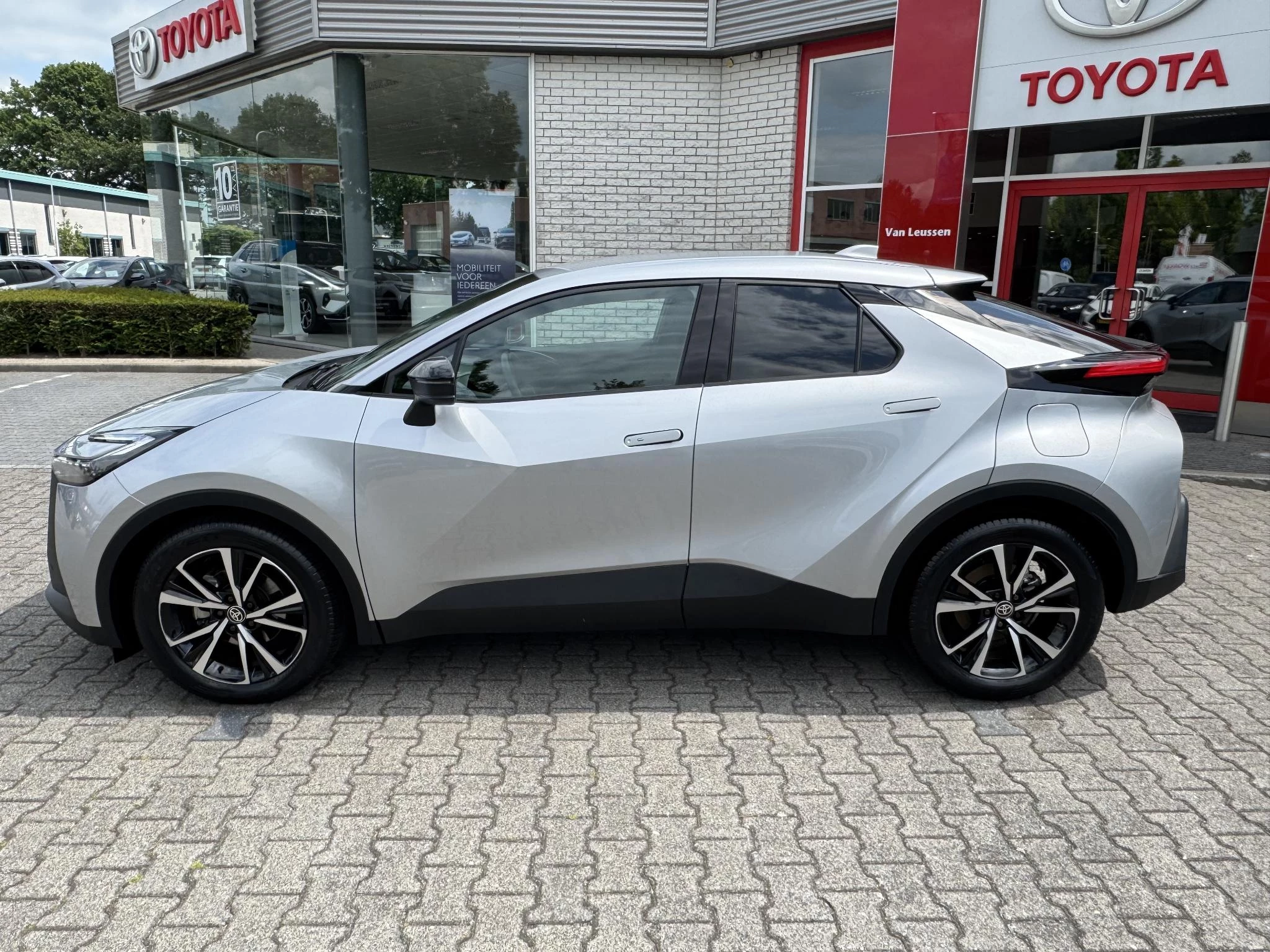 Hoofdafbeelding Toyota C-HR