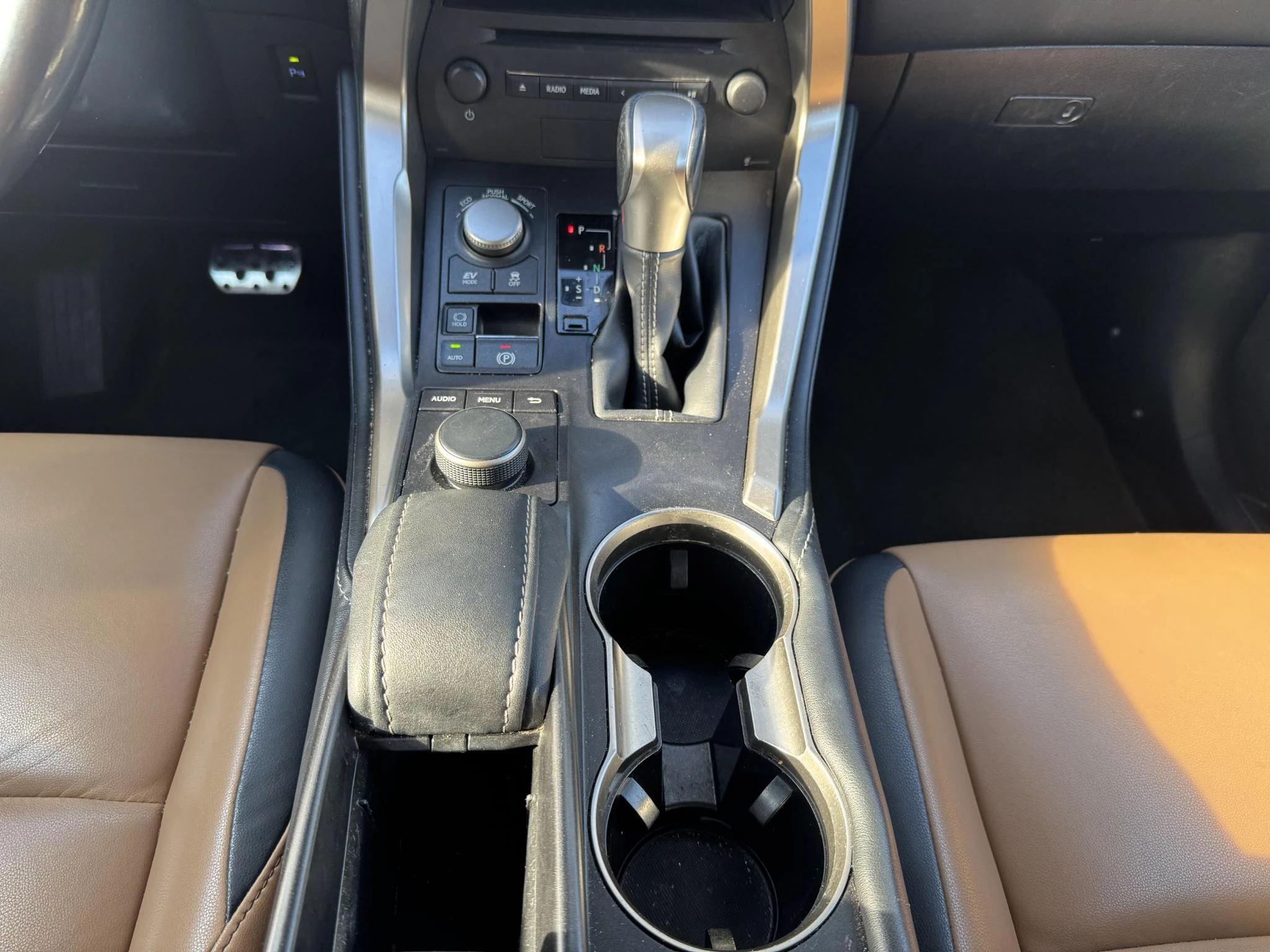 Hoofdafbeelding Lexus NX