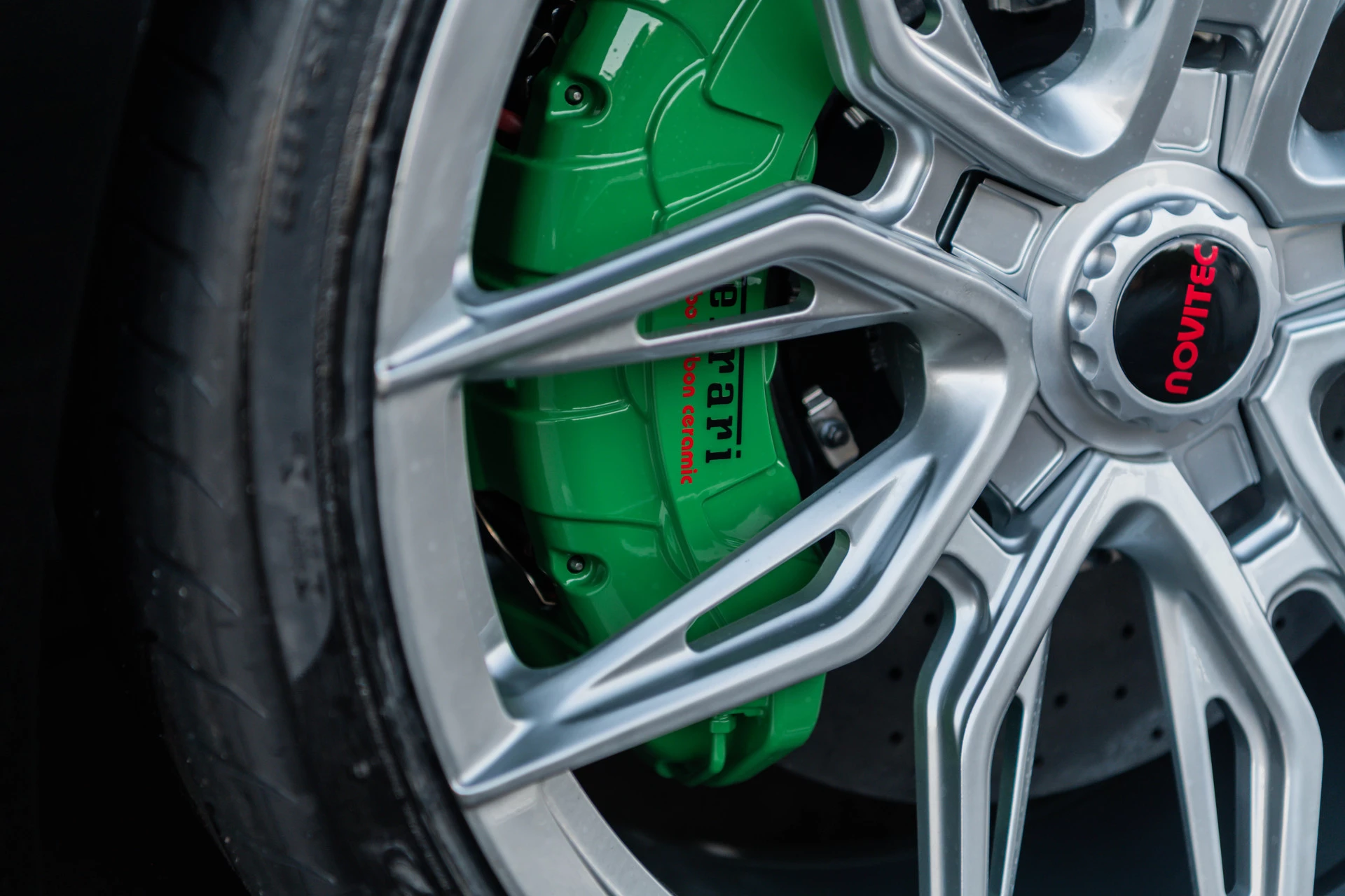 Hoofdafbeelding Ferrari 296