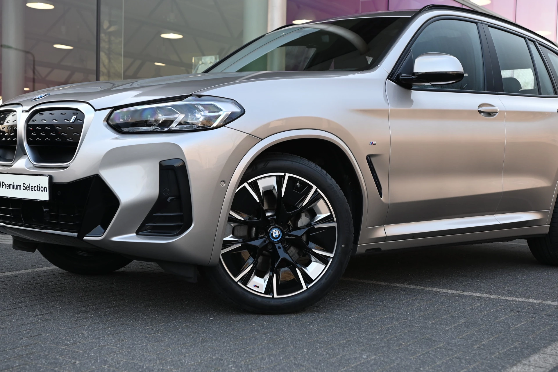 Hoofdafbeelding BMW iX3