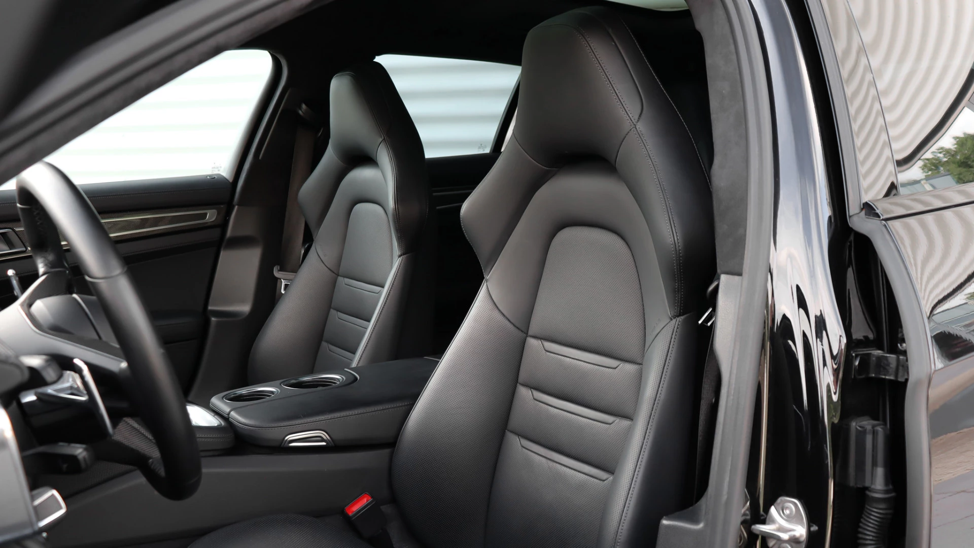 Hoofdafbeelding Porsche Panamera