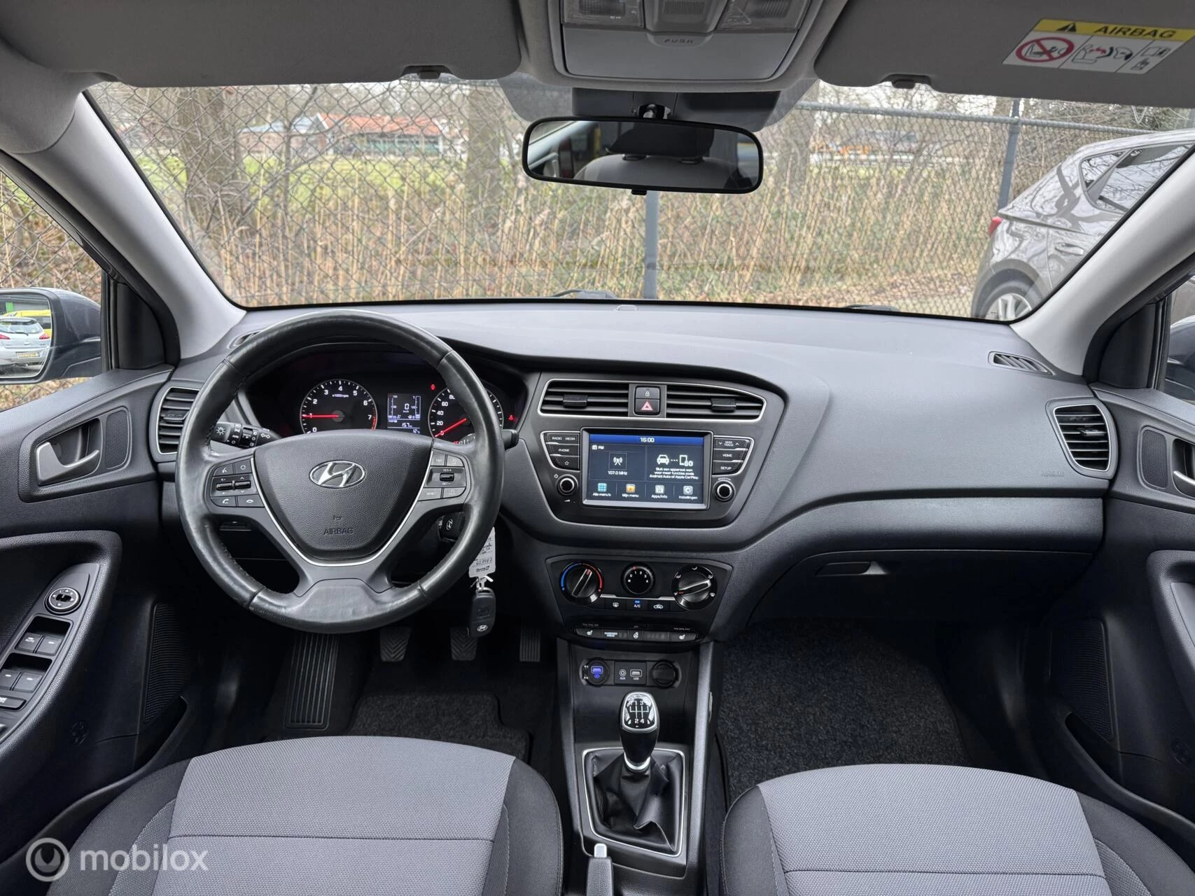 Hoofdafbeelding Hyundai i20