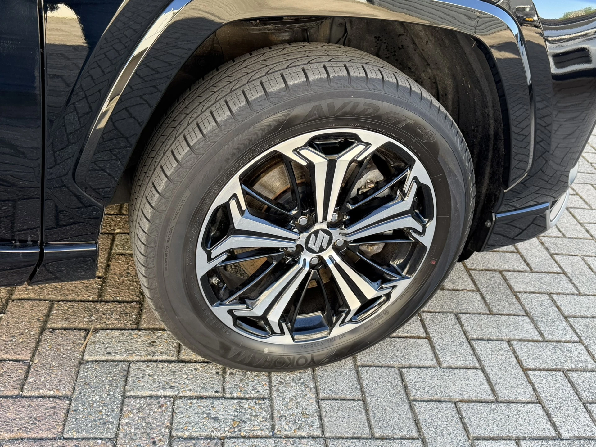 Hoofdafbeelding Suzuki Across