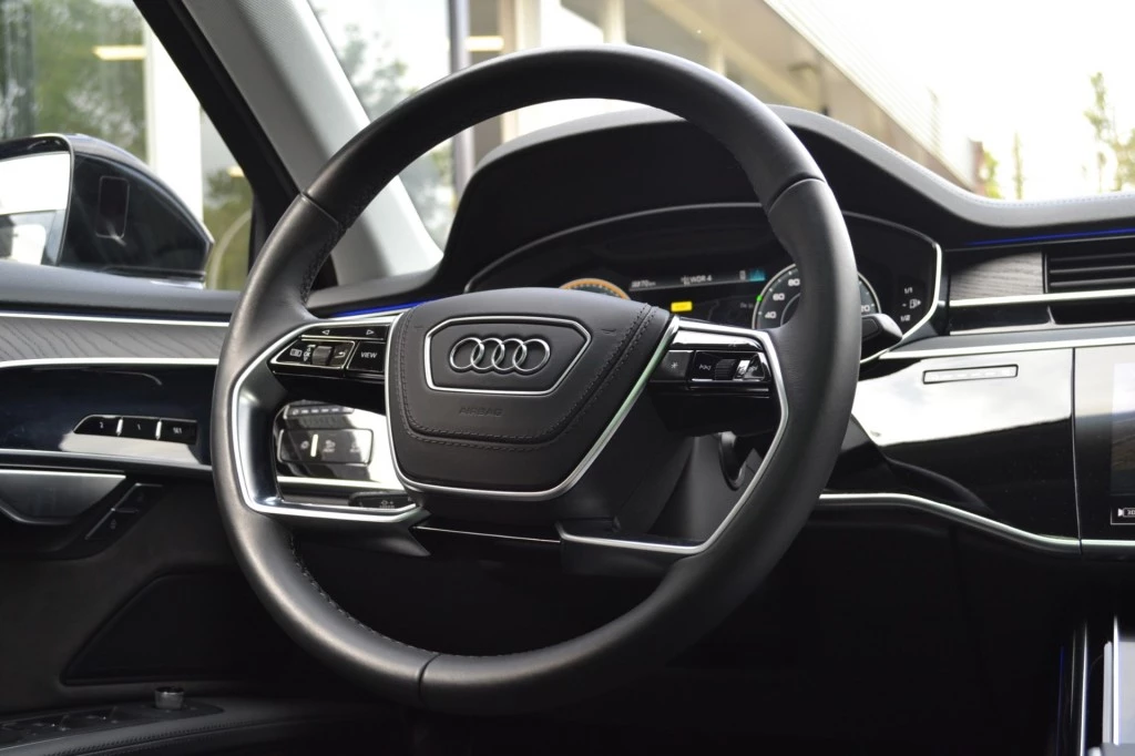 Hoofdafbeelding Audi A8