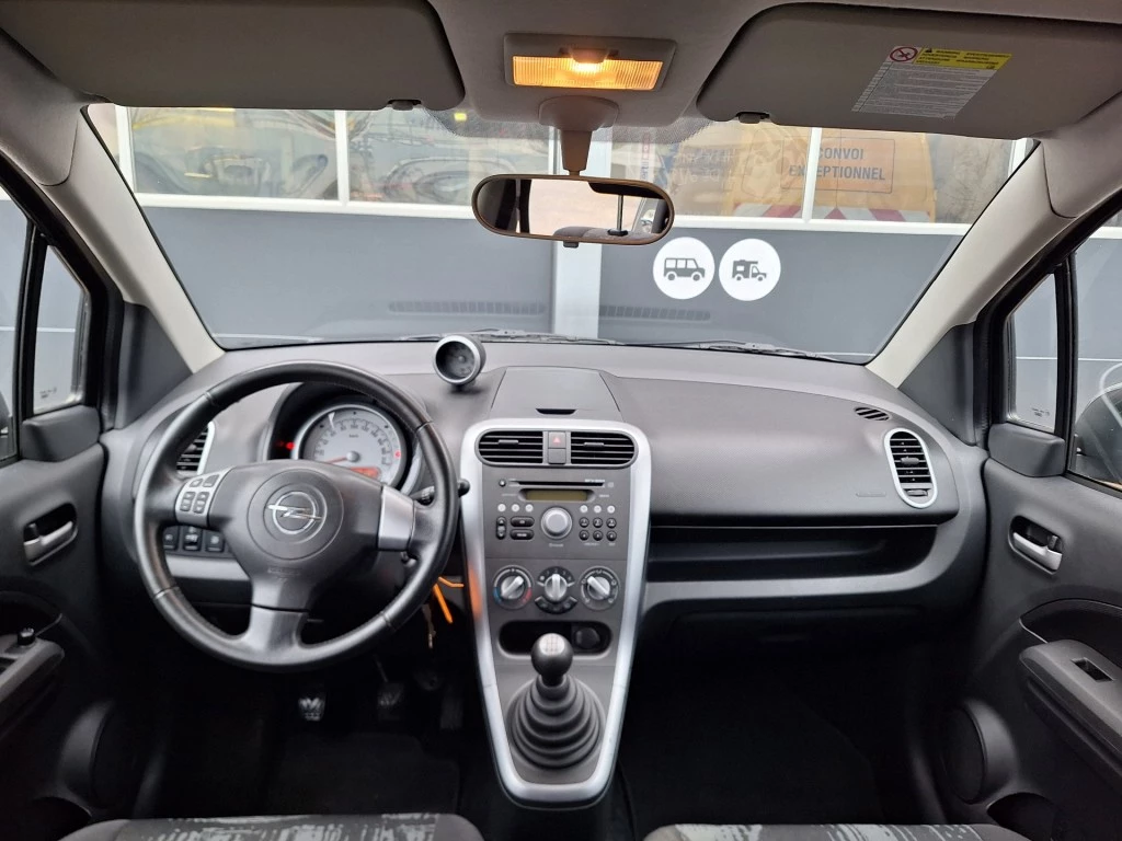 Hoofdafbeelding Opel Agila