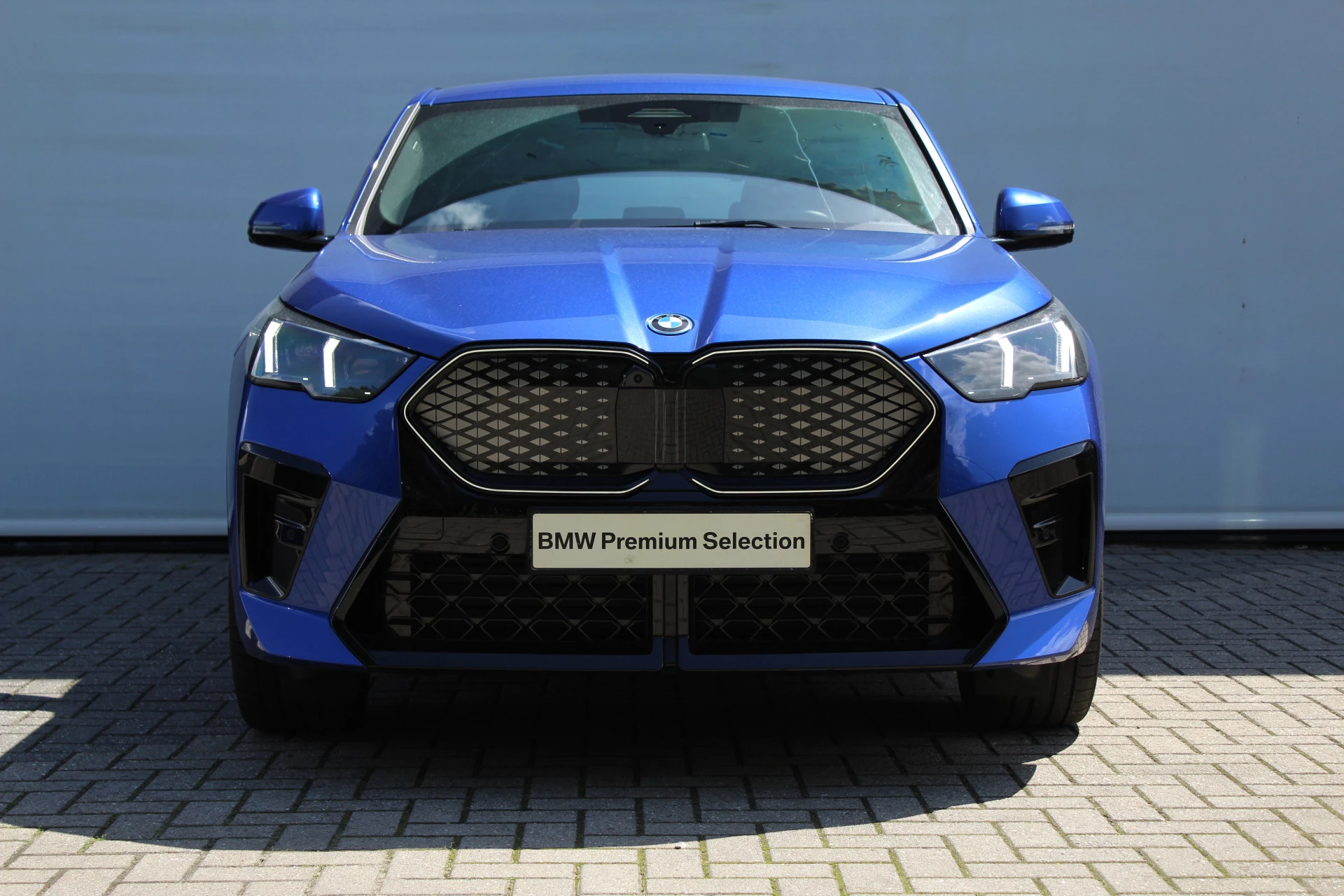 Hoofdafbeelding BMW iX2
