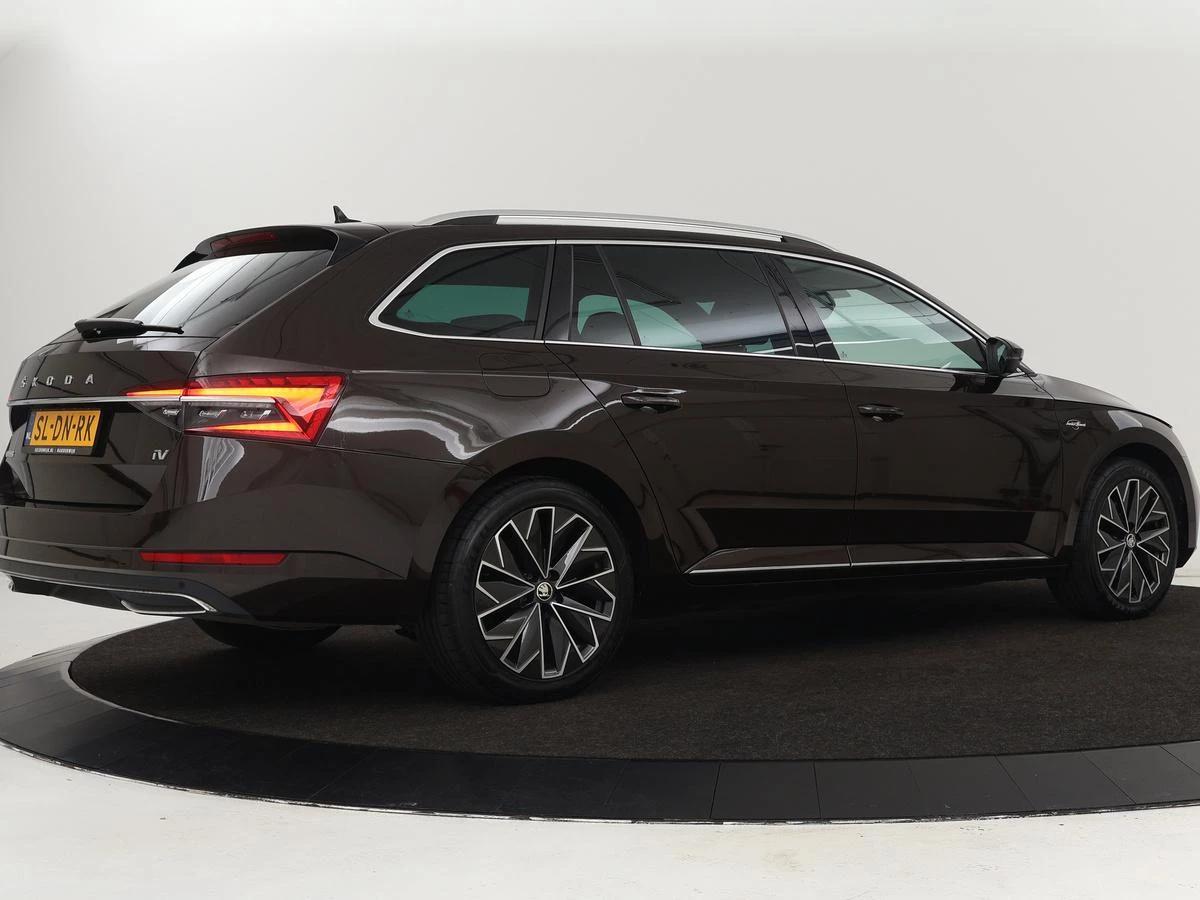 Hoofdafbeelding Škoda Superb