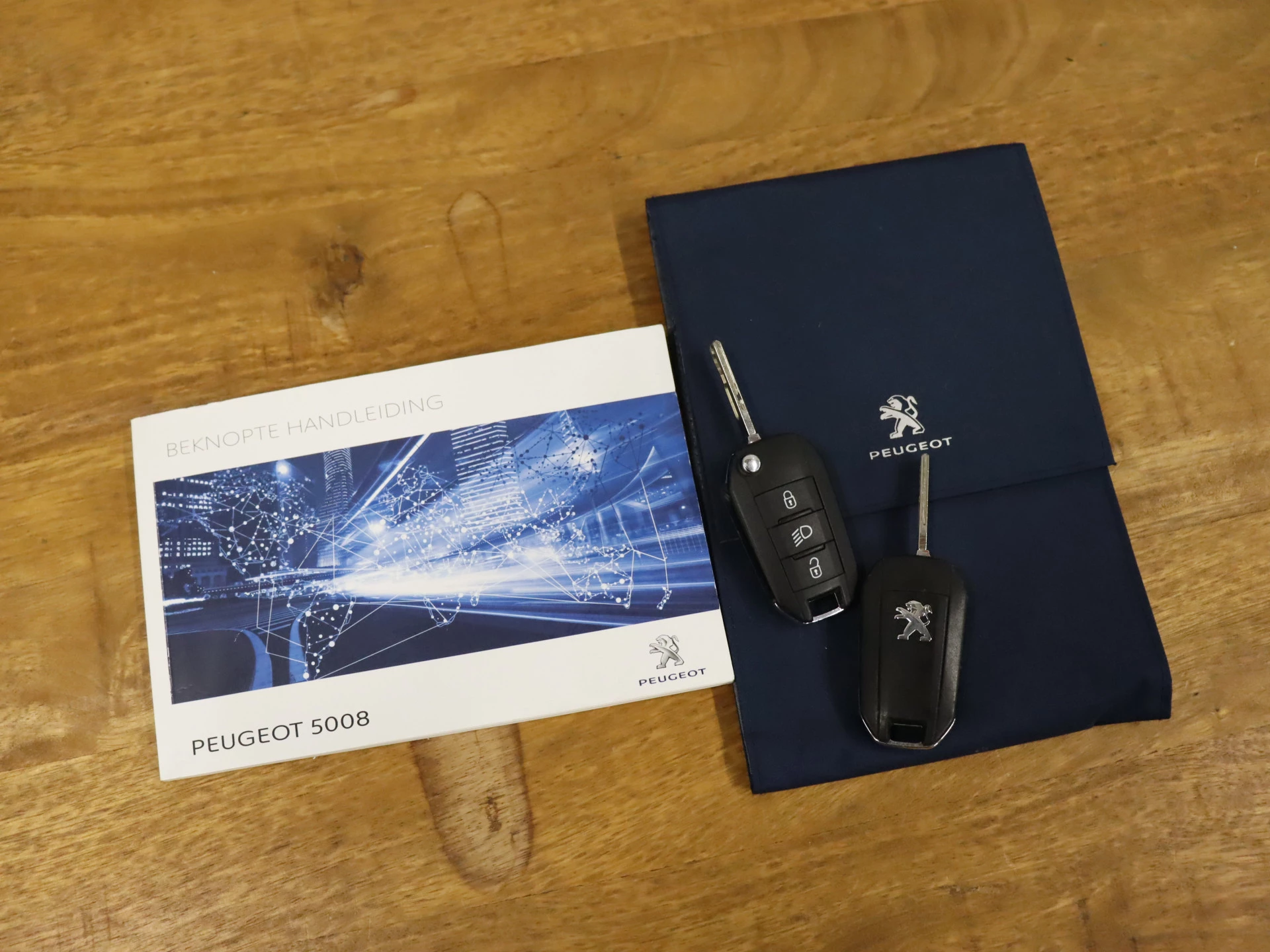 Hoofdafbeelding Peugeot 5008