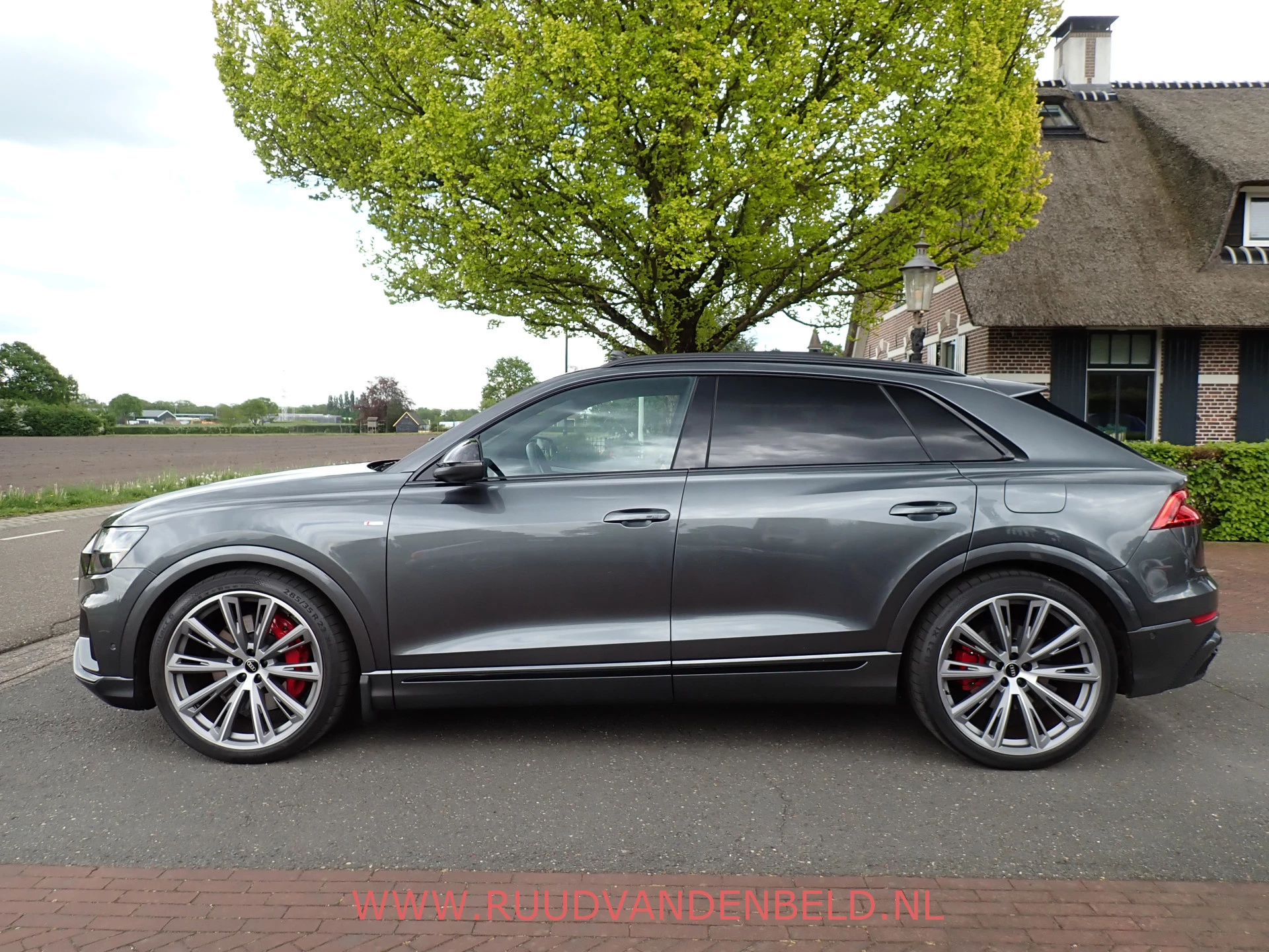 Hoofdafbeelding Audi Q8
