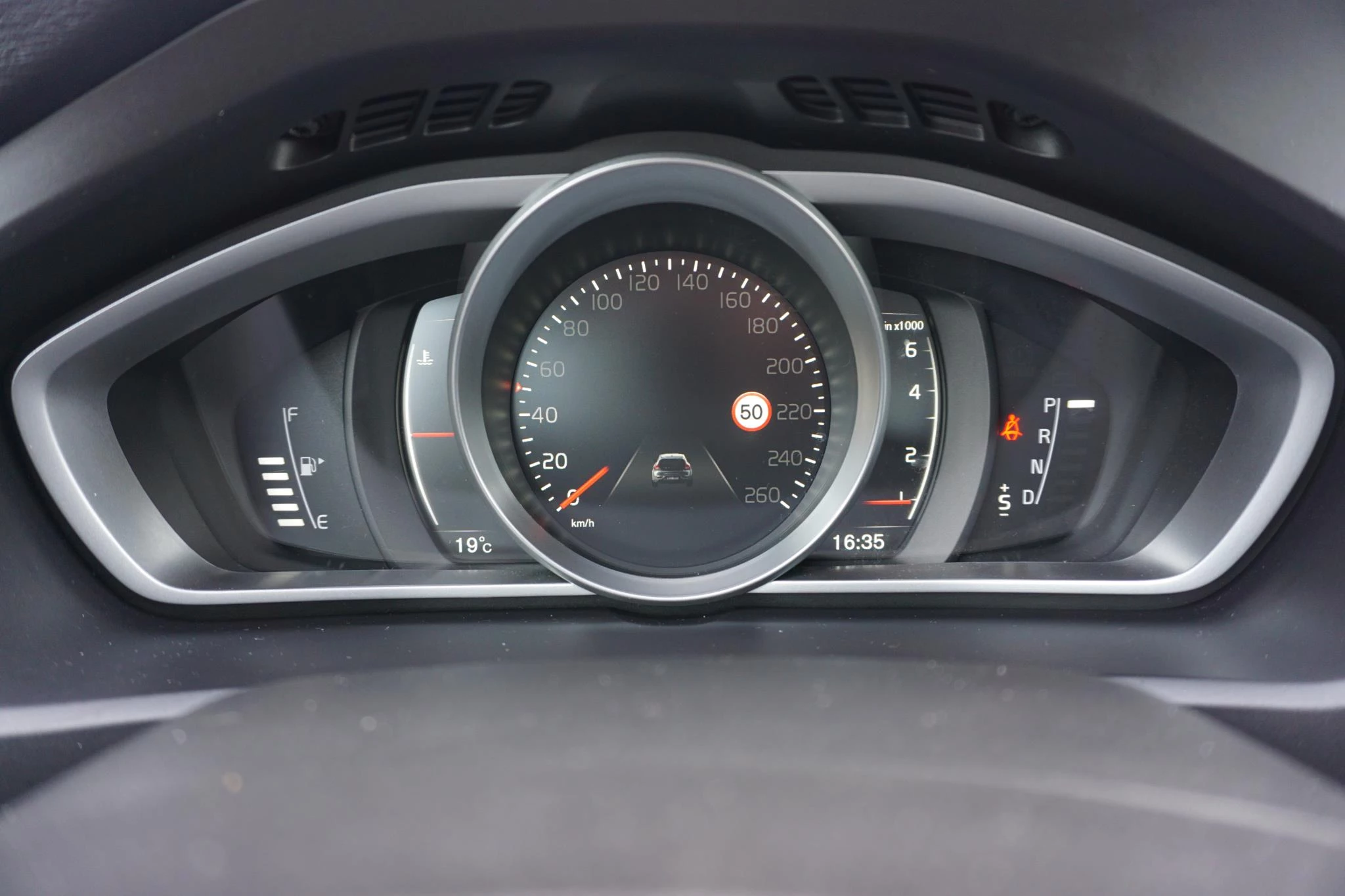 Hoofdafbeelding Volvo V40