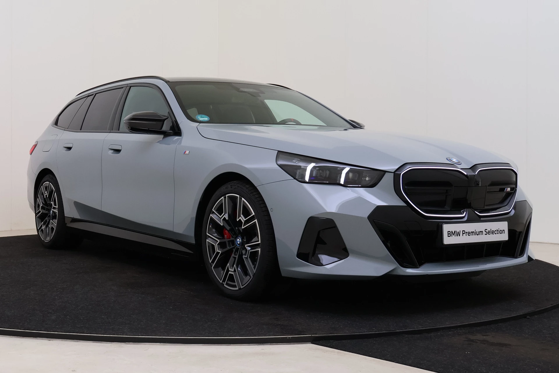 Hoofdafbeelding BMW i5