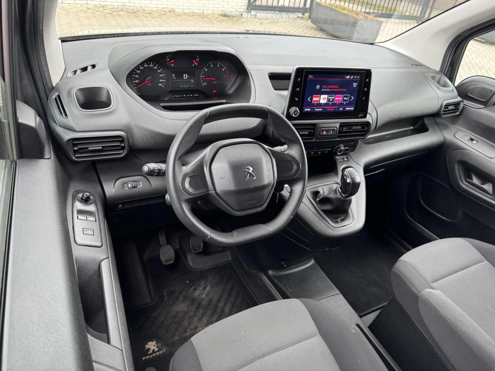 Hoofdafbeelding Peugeot Partner