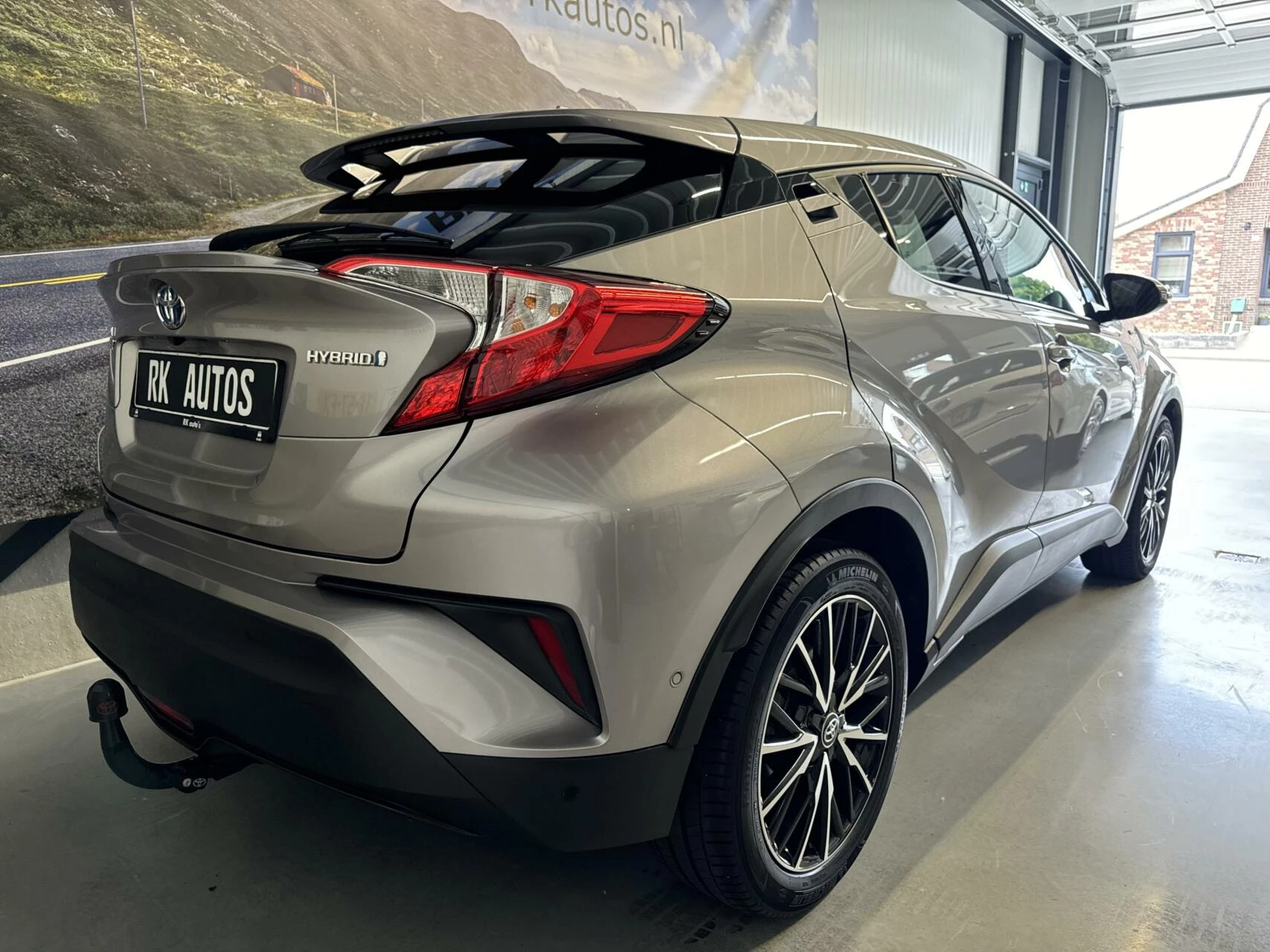 Hoofdafbeelding Toyota C-HR