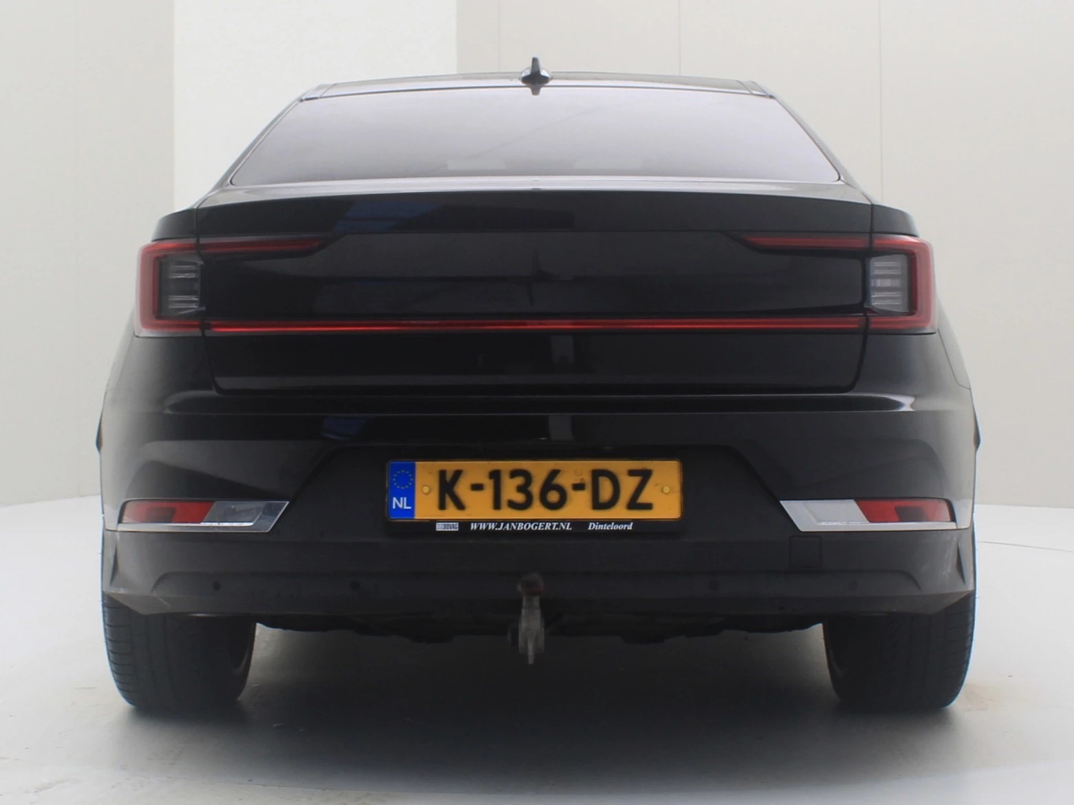 Hoofdafbeelding Polestar 2