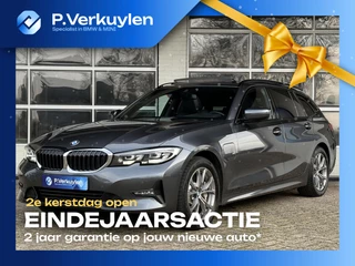 BMW 3-serie Touring 330e Sport Line | PANORAMA | TREKHAAK | SPORTSTOELEN | KEYLESS ENTRY |