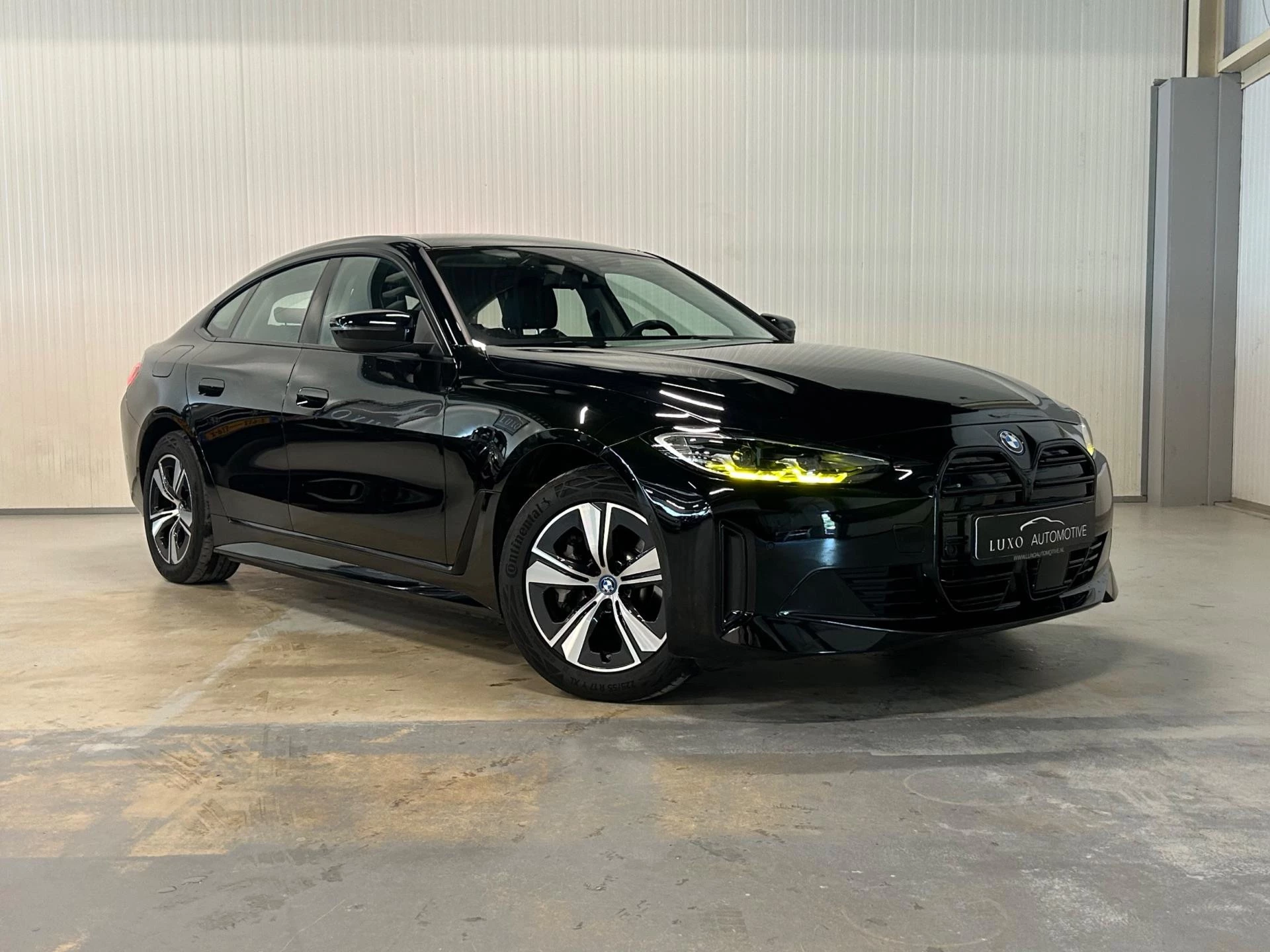 Hoofdafbeelding BMW i4
