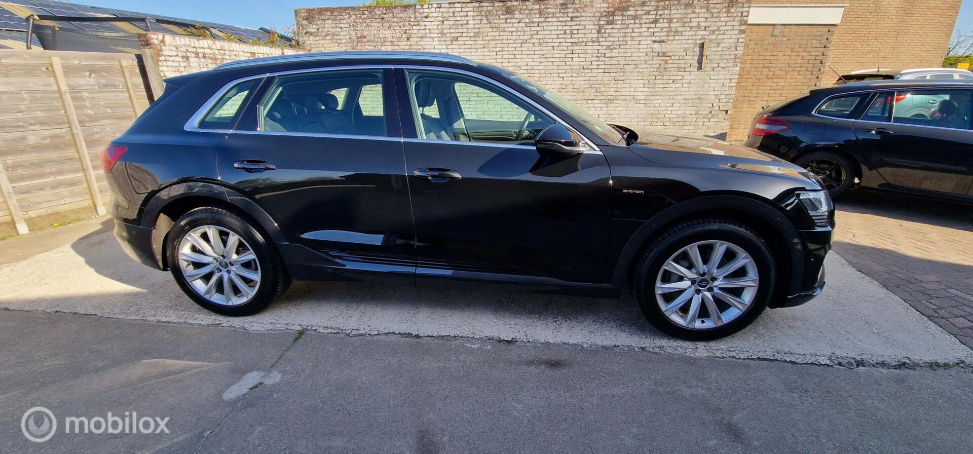 Hoofdafbeelding Audi e-tron