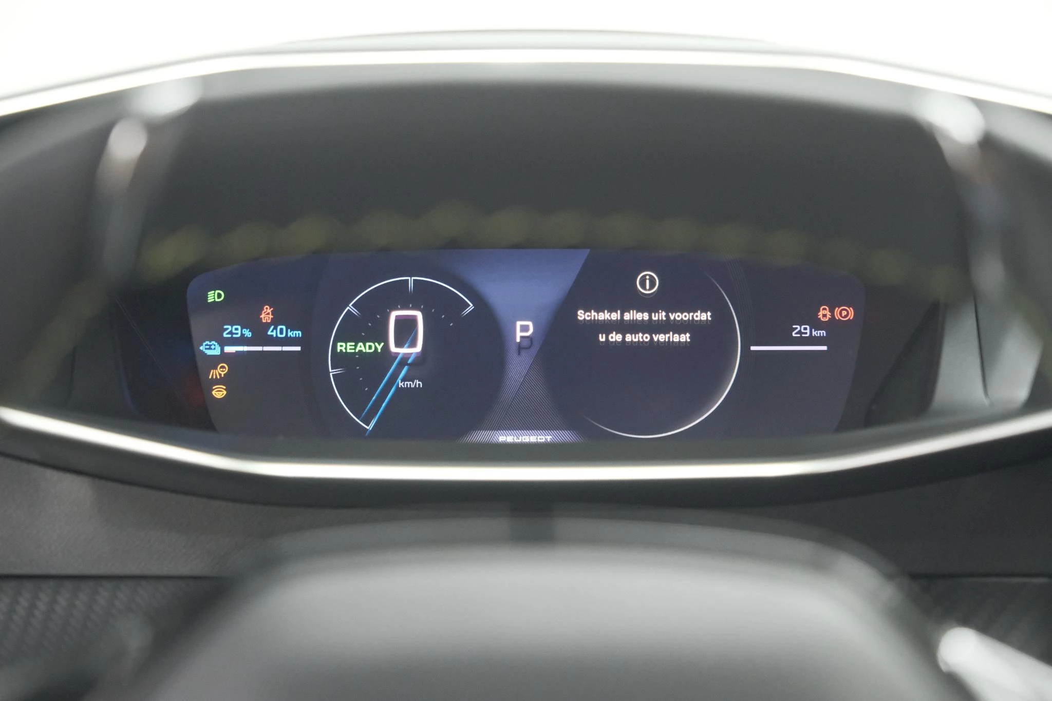 Hoofdafbeelding Peugeot e-2008