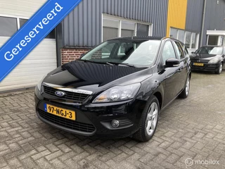 Ford Focus Wagon 1.6 Comfort ZEER NETJES! TREKHAAK!