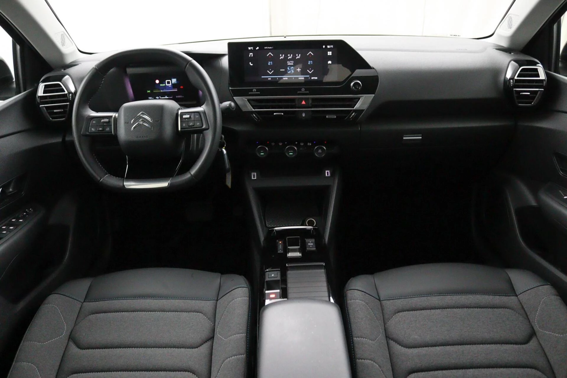 Hoofdafbeelding Citroën ë-C4