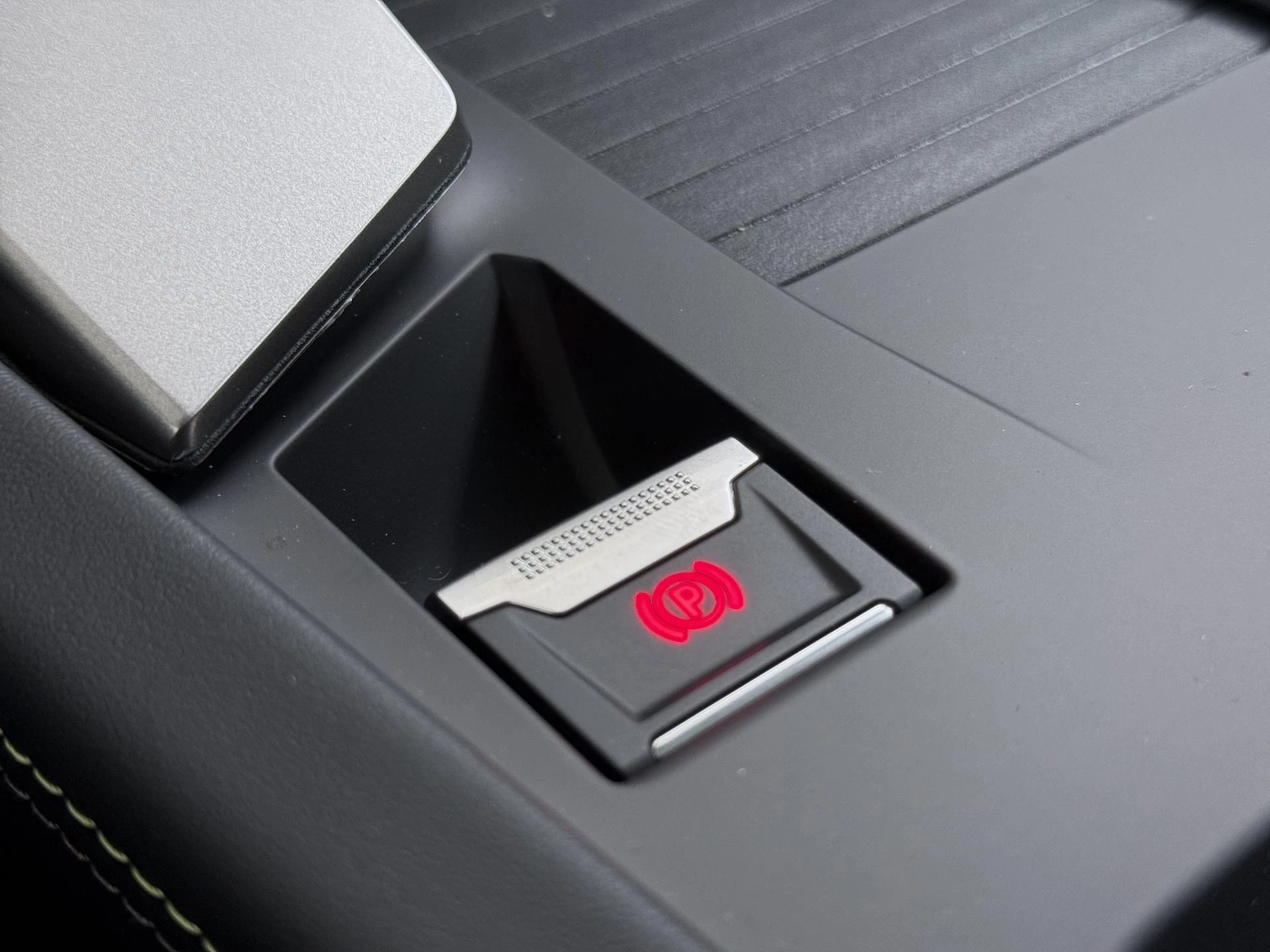 Hoofdafbeelding Peugeot 408