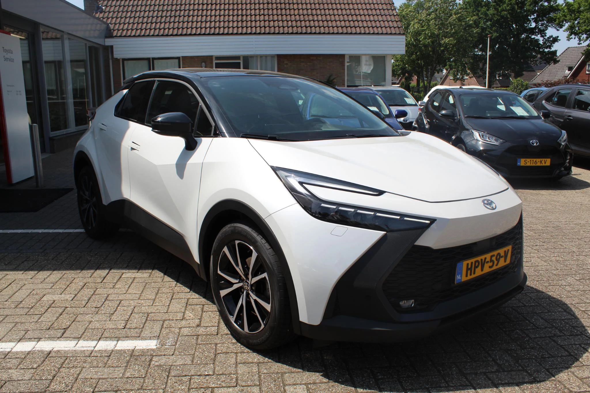 Hoofdafbeelding Toyota C-HR
