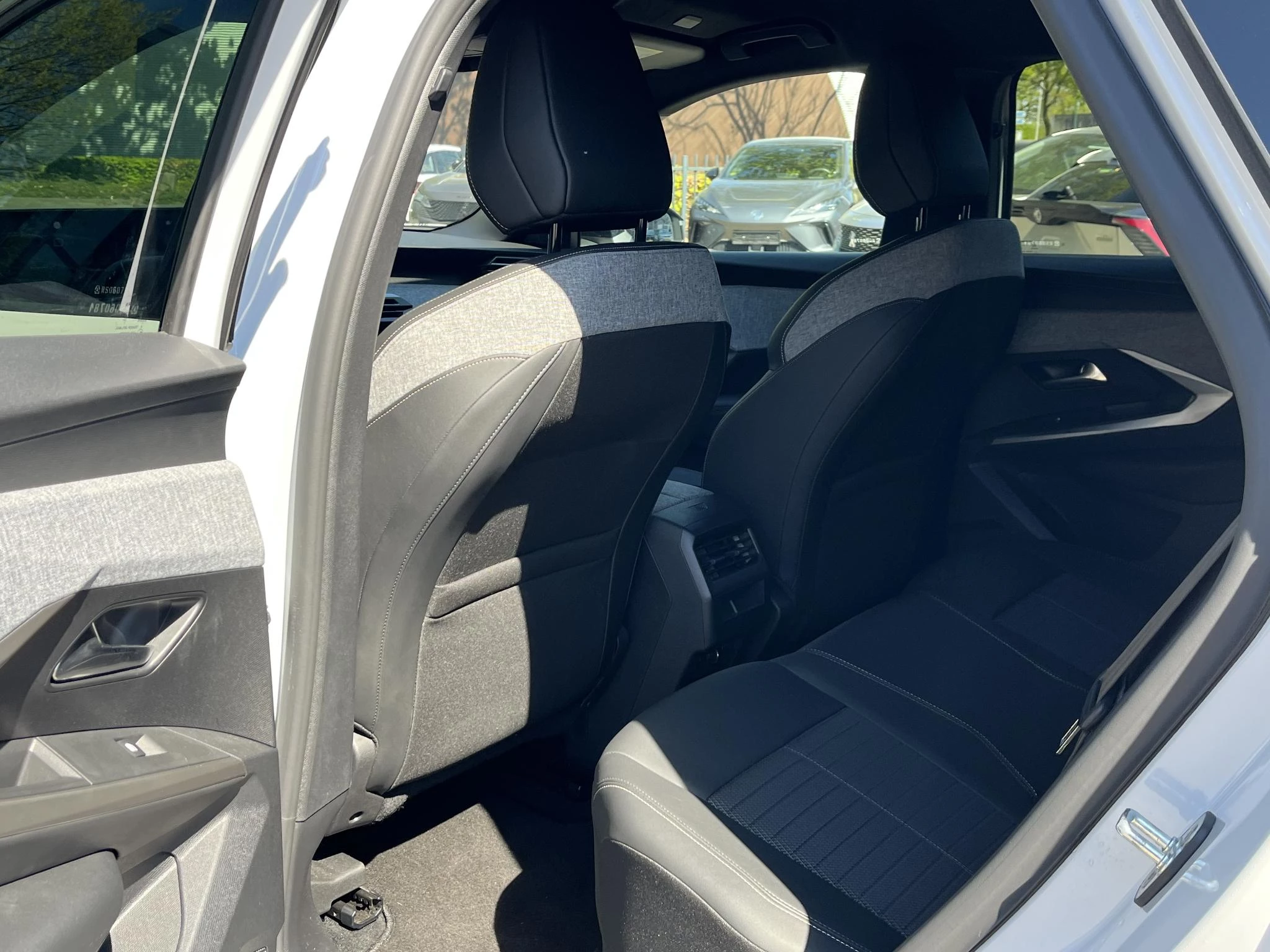 Hoofdafbeelding Peugeot e-3008