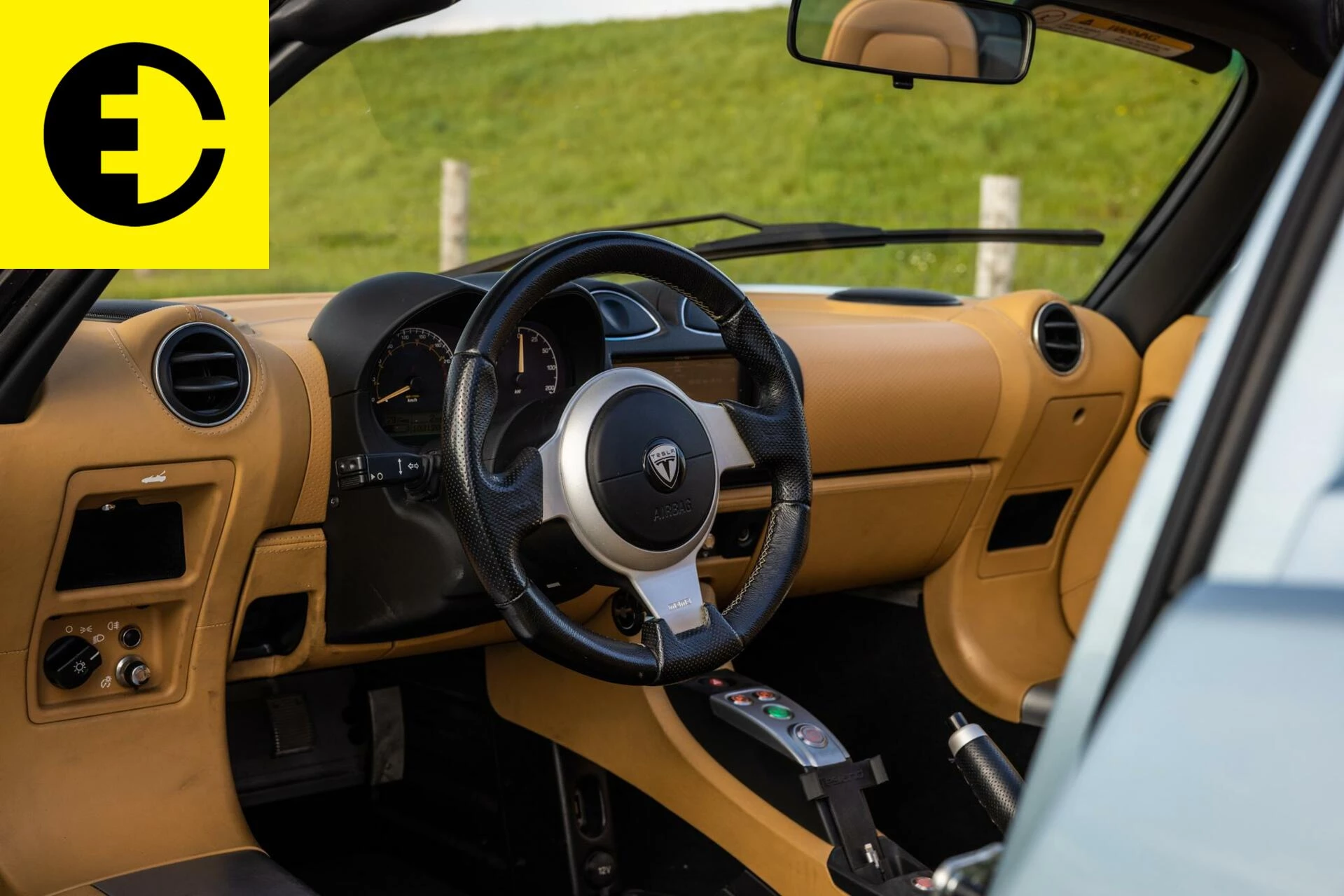 Hoofdafbeelding Tesla Roadster