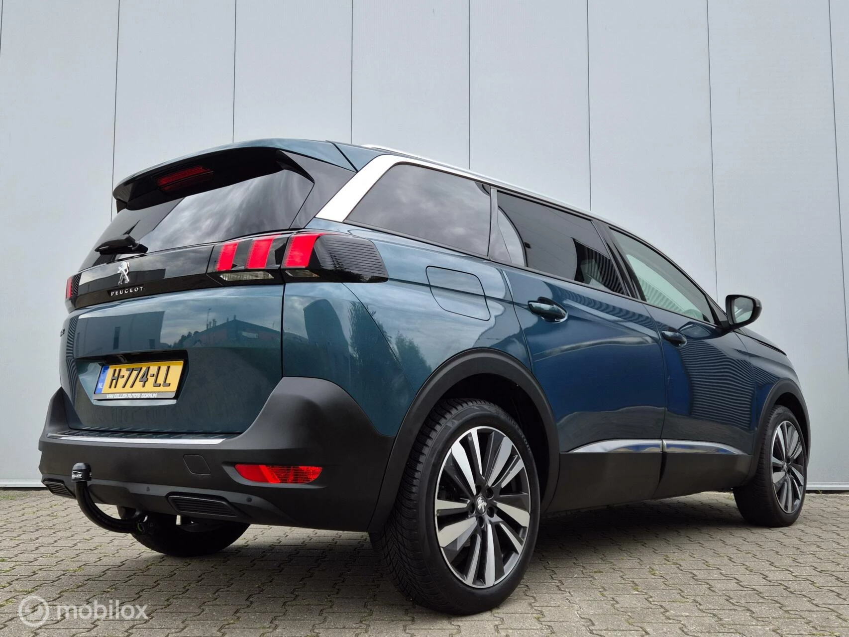 Hoofdafbeelding Peugeot 5008