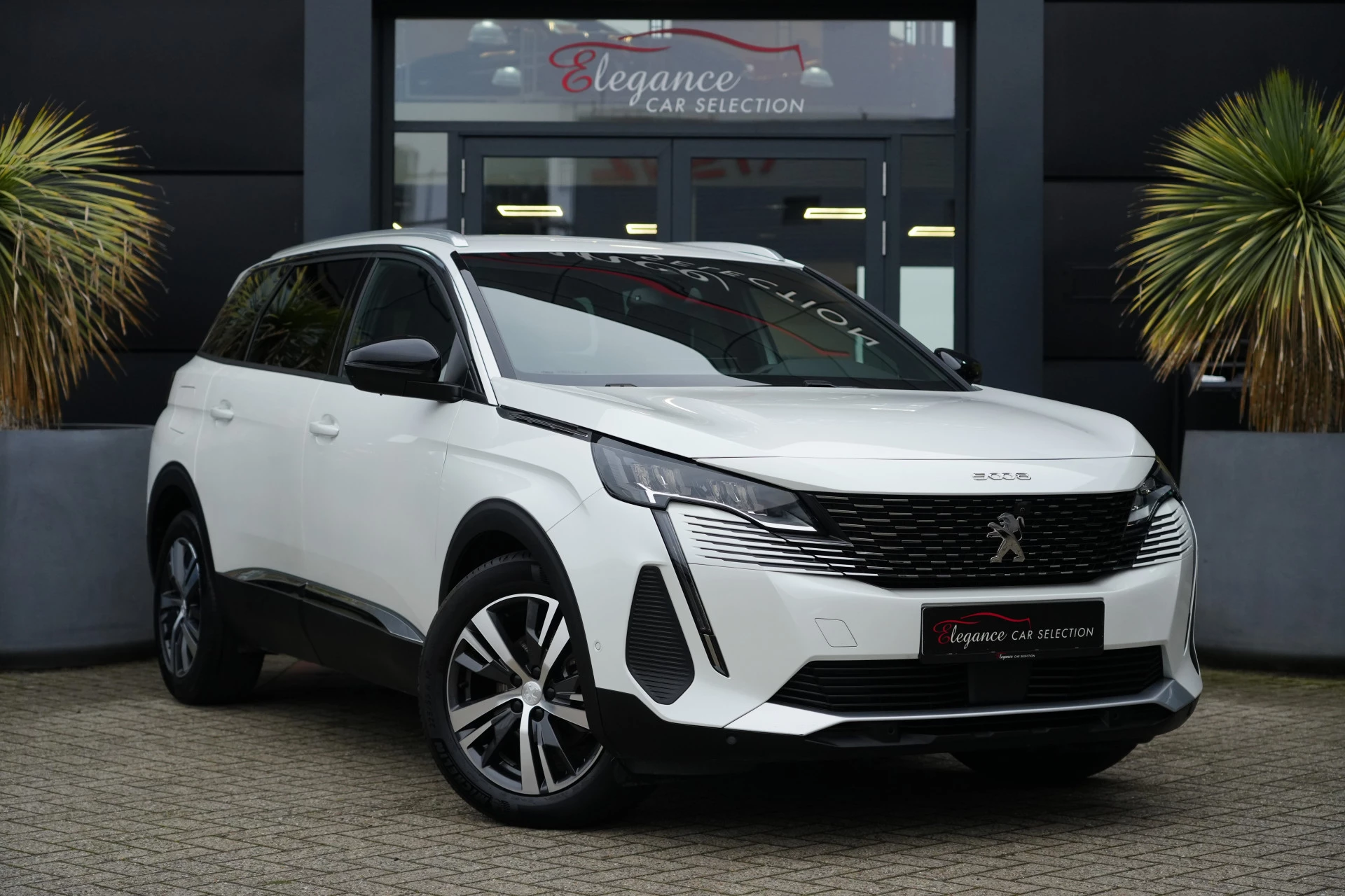 Hoofdafbeelding Peugeot 5008