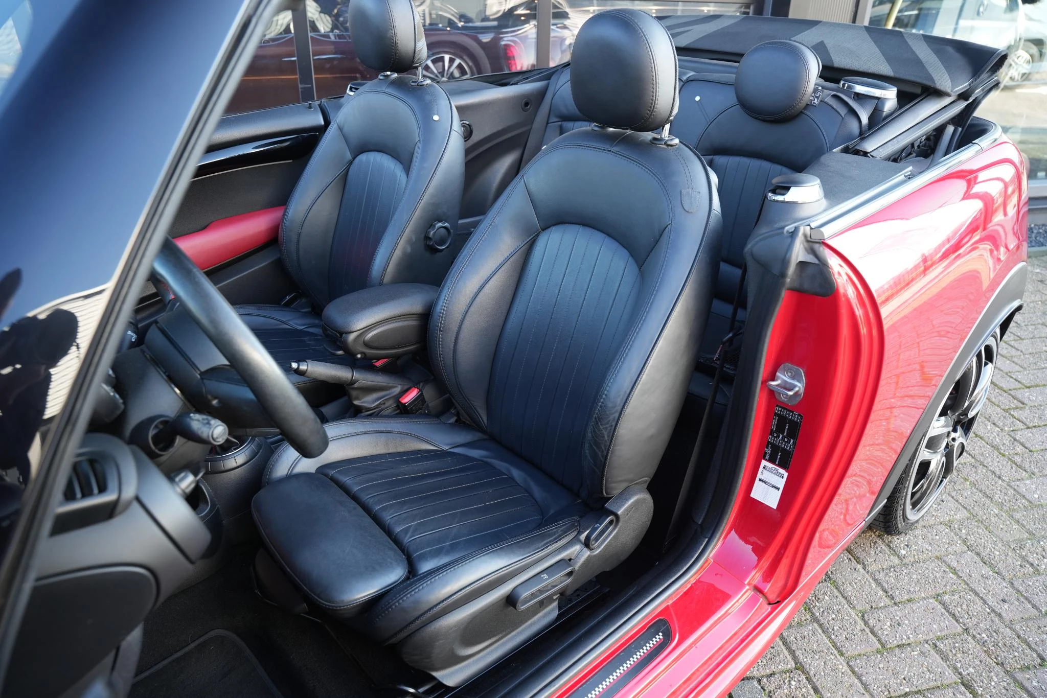 Hoofdafbeelding MINI Cooper Cabrio