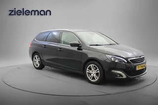 Peugeot 308 SW 1.2 PureTech Allure - Panorama, Navi, Cruise, Camera, Leer, Stoelverw.