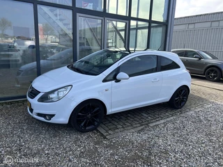 Opel Corsa 1.4-16V Edition Zeer Nette Auto Nap