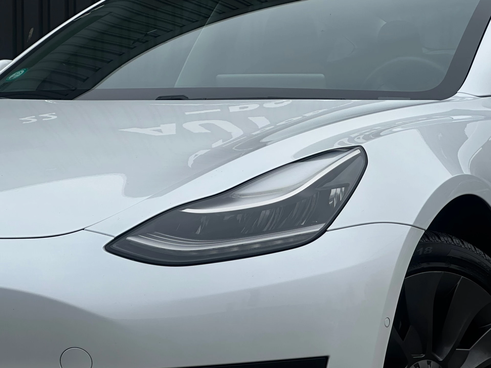 Hoofdafbeelding Tesla Model 3