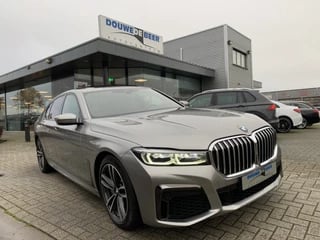 BMW 7 Serie 745e Hybrid M-sport 745 Comfortstoelen|Schuifdak|Leer