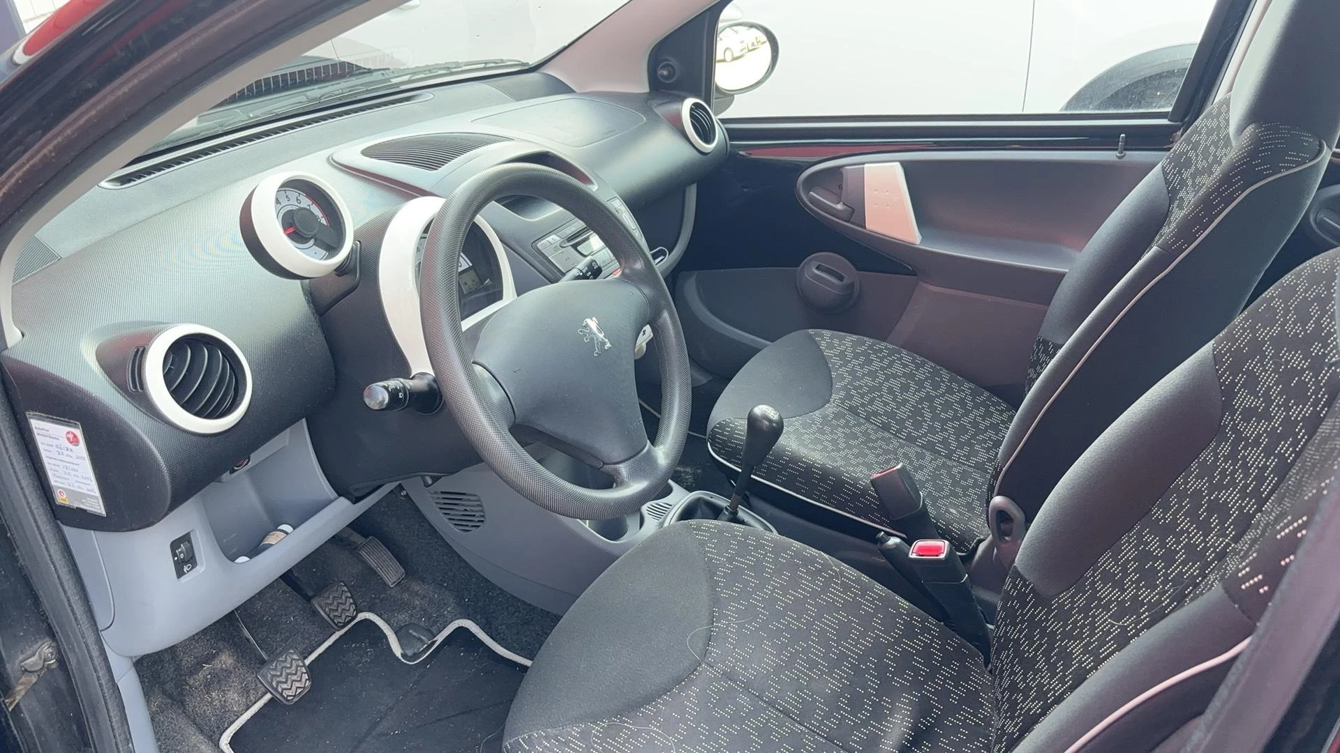 Hoofdafbeelding Peugeot 107