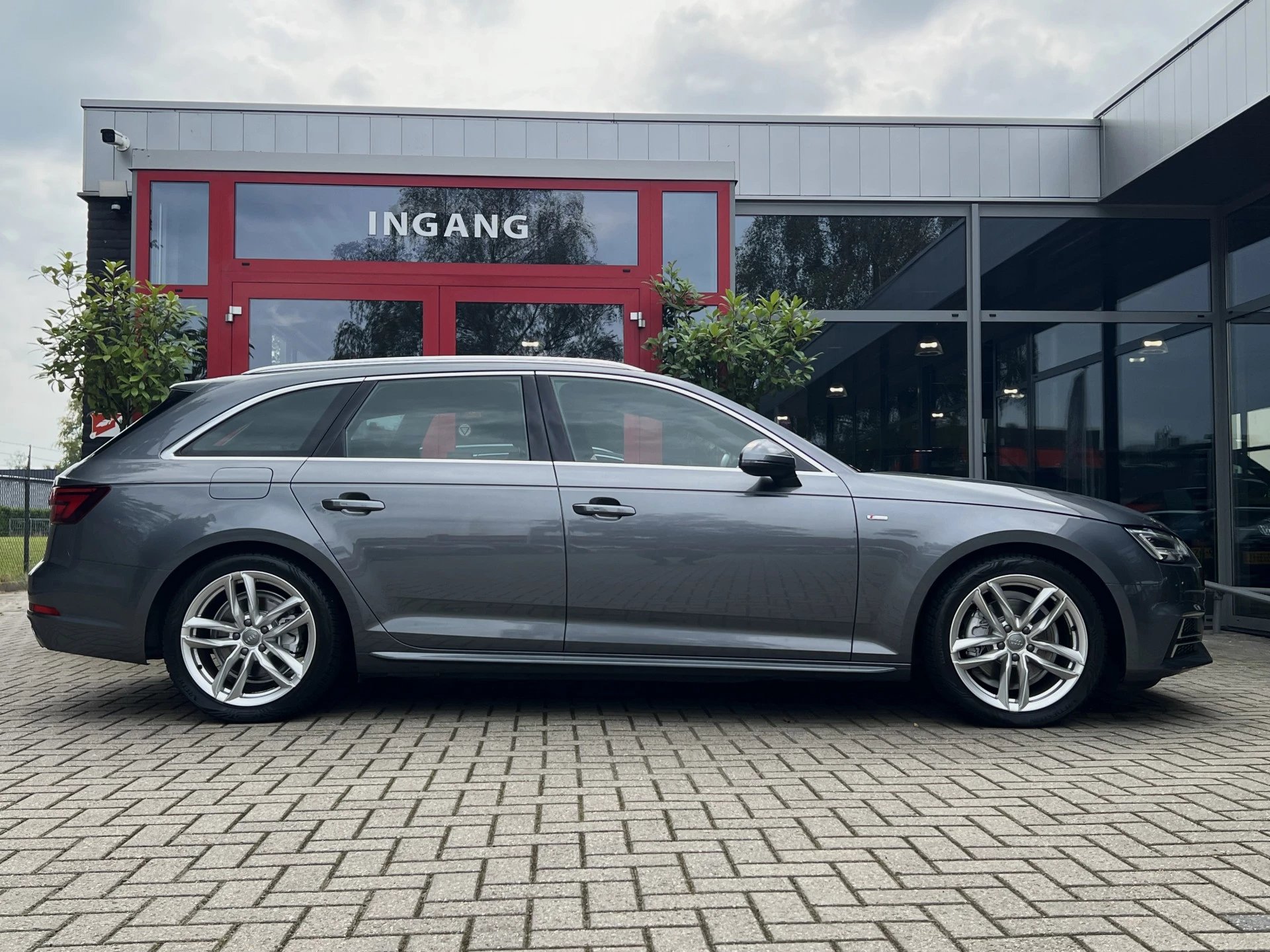 Hoofdafbeelding Audi A4