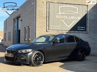Hoofdafbeelding BMW 3 Serie BMW 3-serie 320i High Executive Edition M Pakket/HUD/NAP
