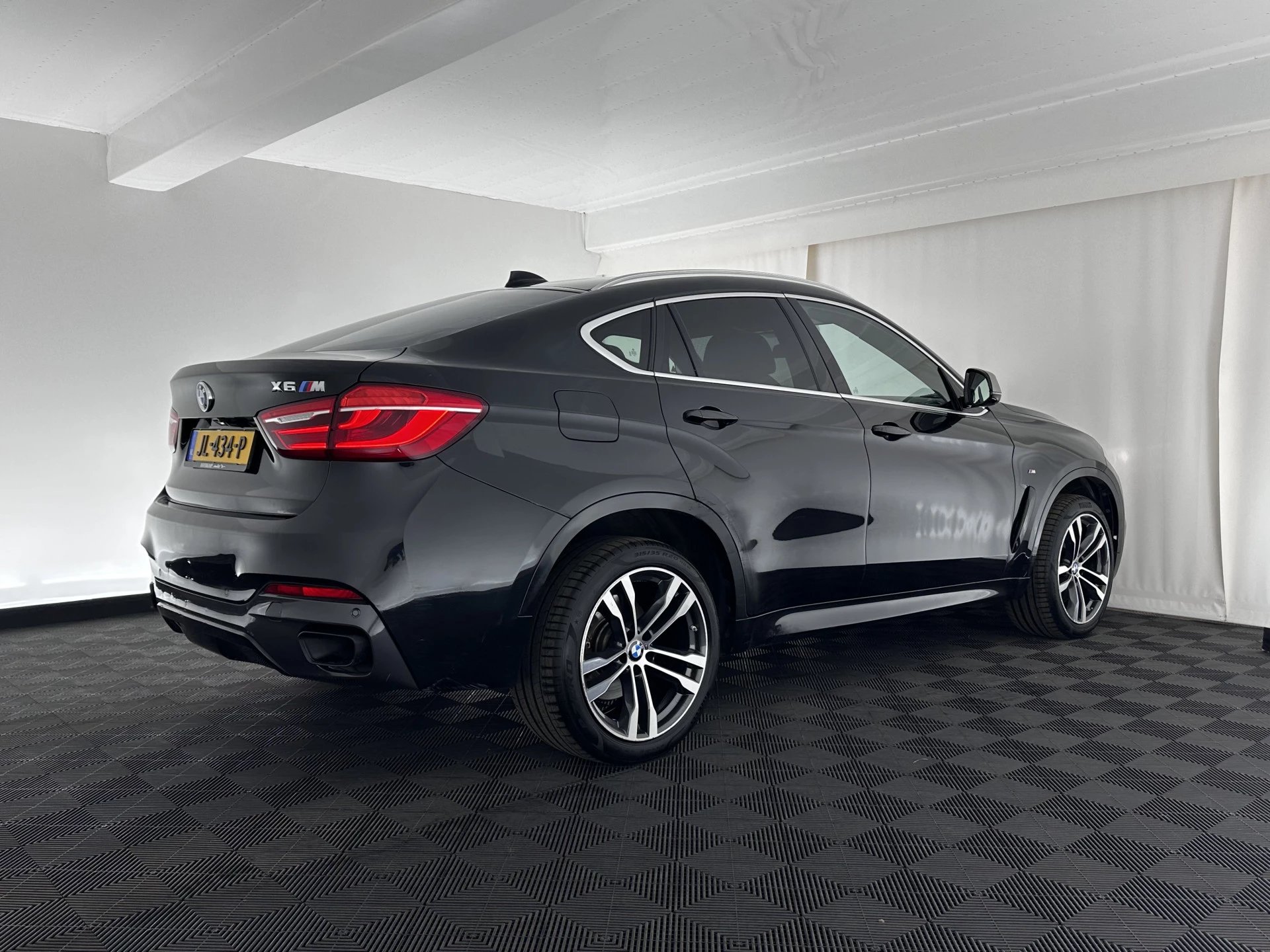 Hoofdafbeelding BMW X6