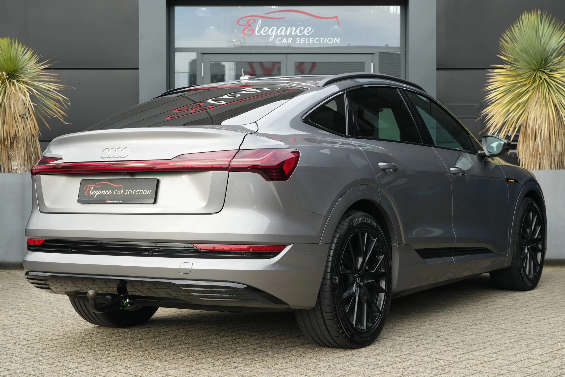 Hoofdafbeelding Audi e-tron