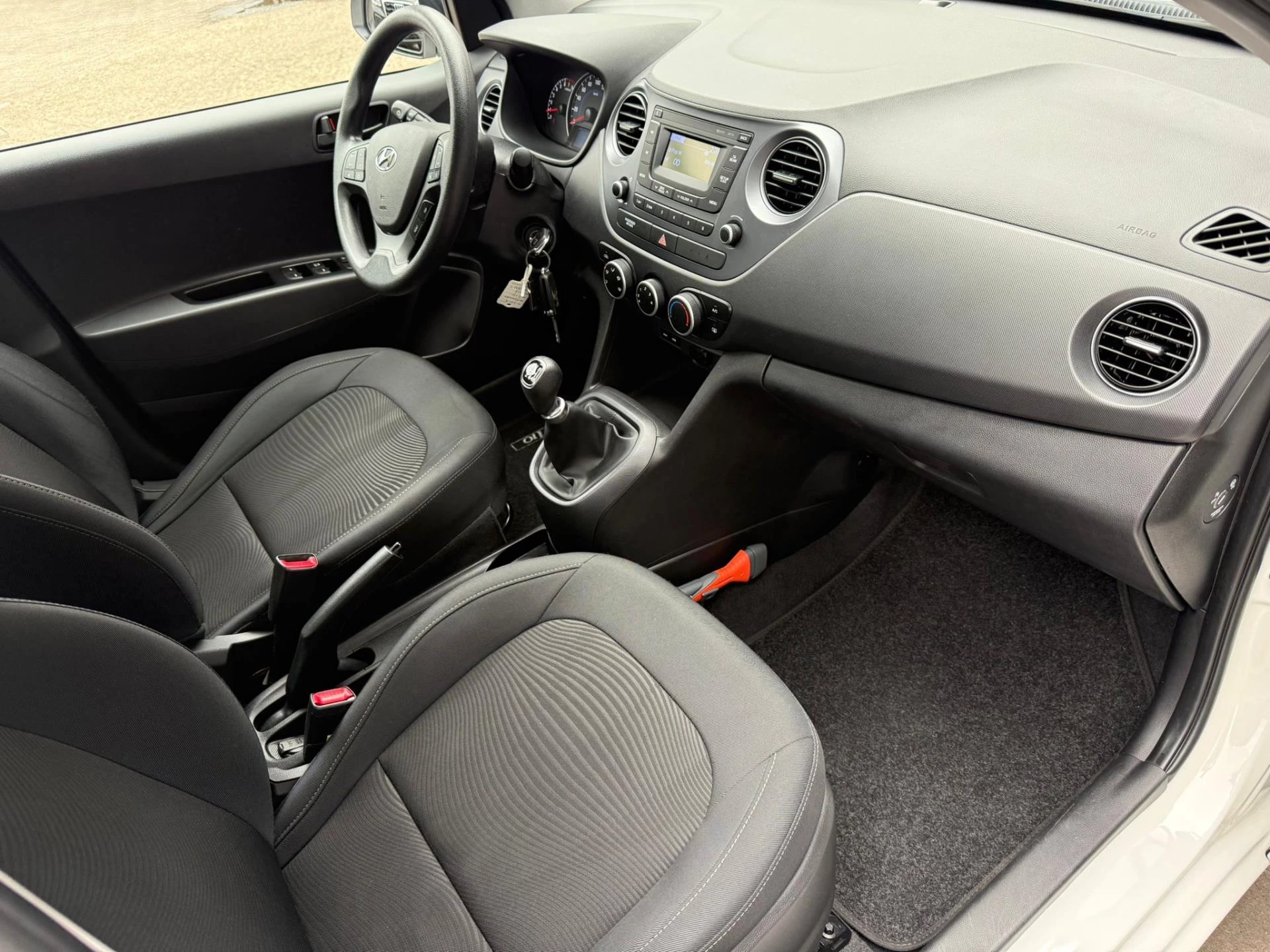 Hoofdafbeelding Hyundai i10