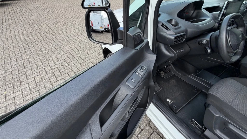 Hoofdafbeelding Peugeot Partner